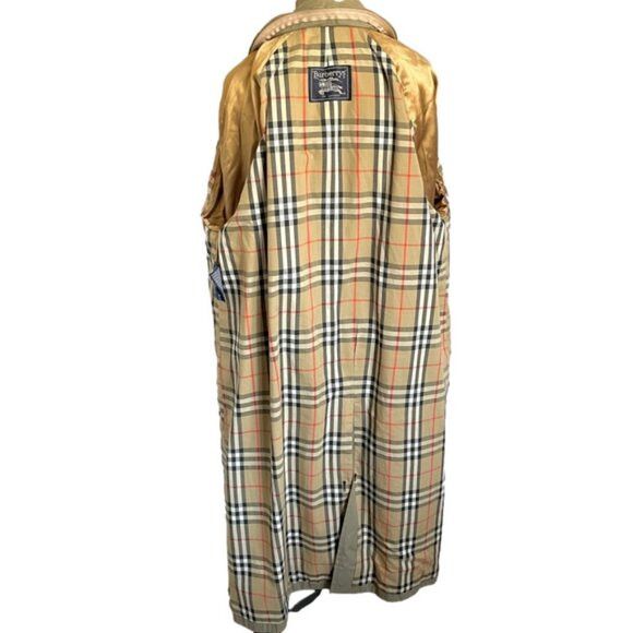 Burberry Vintage Burberry Khaki Light Trench Coat - 38R / L-XL Size US L / EU 52-54 / 3 - 10 Thumbnail