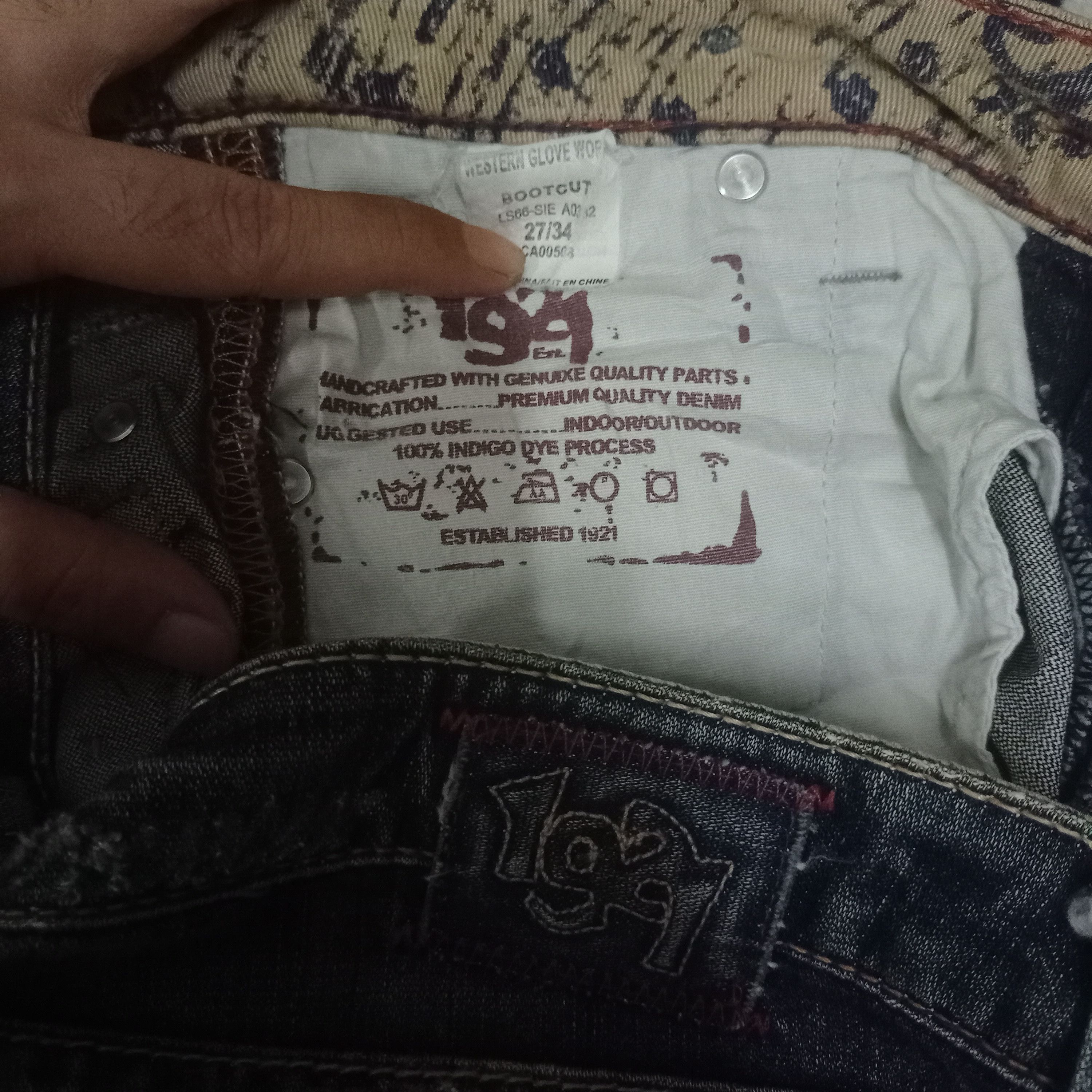 Japanese Brand Vintage Japanese Brand Washed Blue Flare Style Jeans Size 30" / US 8 / IT 44 - 8 Thumbnail