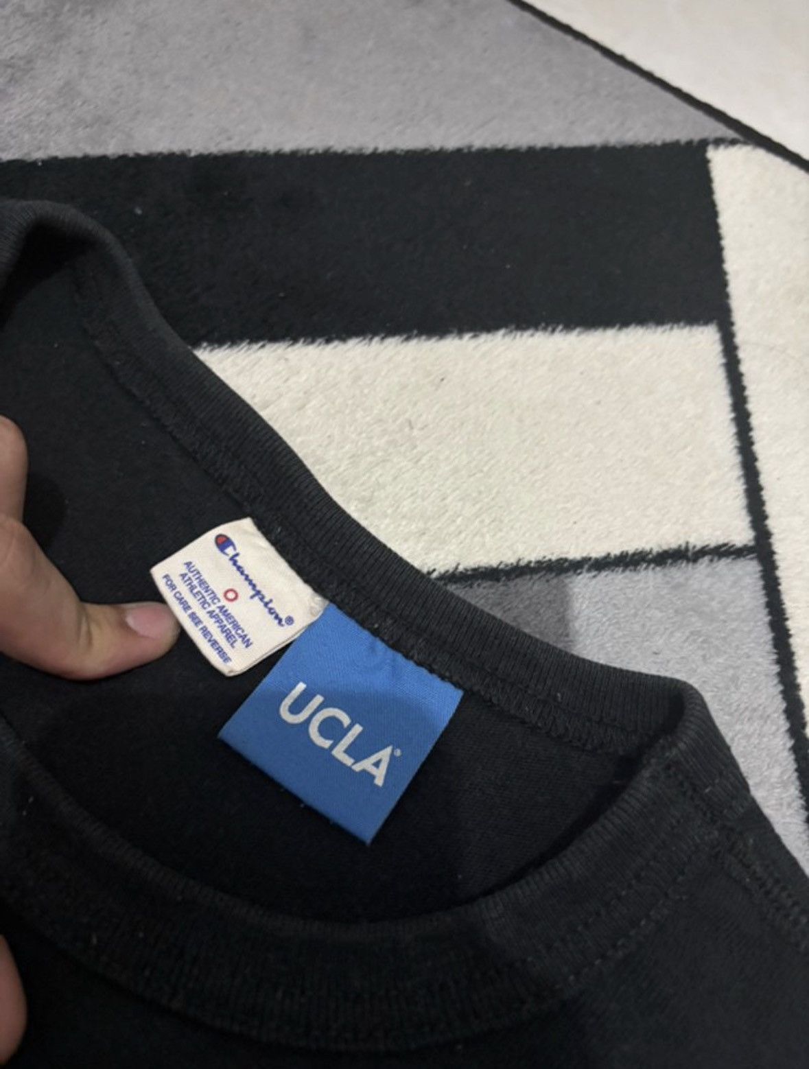 Champion champion UCLA Bruins Size US L / EU 52-54 / 3 - 4 Thumbnail
