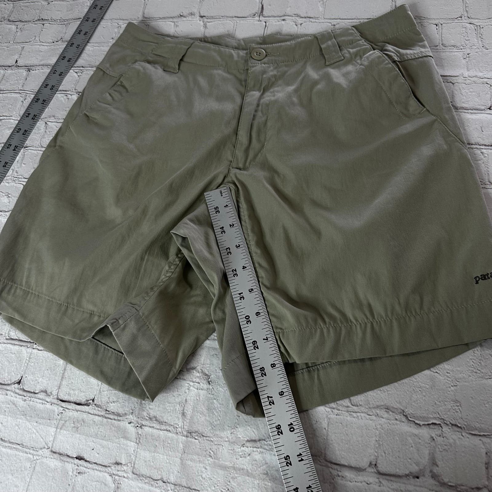 Patagonia Women’s Patagonia khaki shorts Size 28" / US 6 / IT 42 - 5 Thumbnail