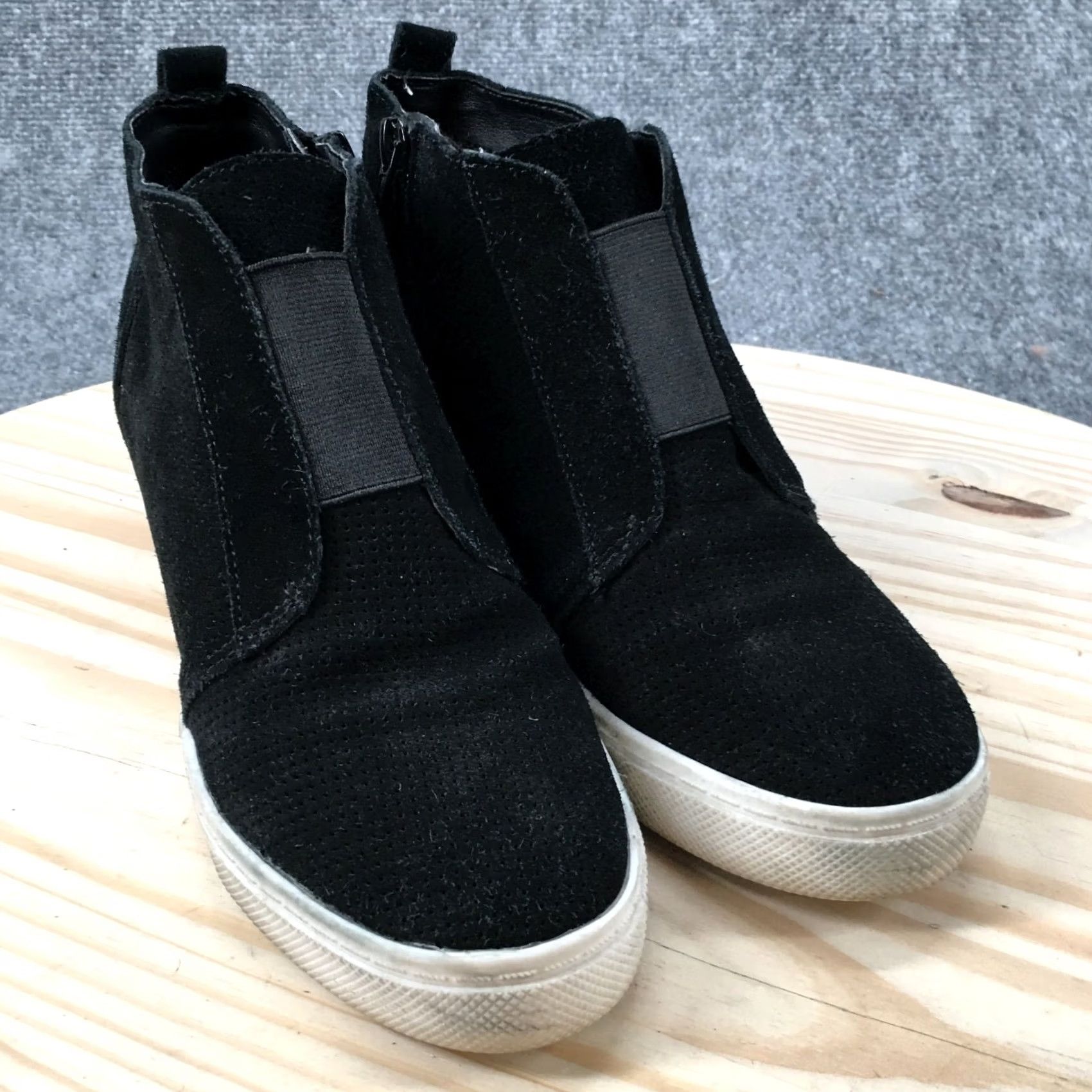 Steve Madden Steve Madden Boots Womens 7.5 Wavery Wedge Booties Black Suede Side Zip Size US 8 / IT 38 - 3 Thumbnail