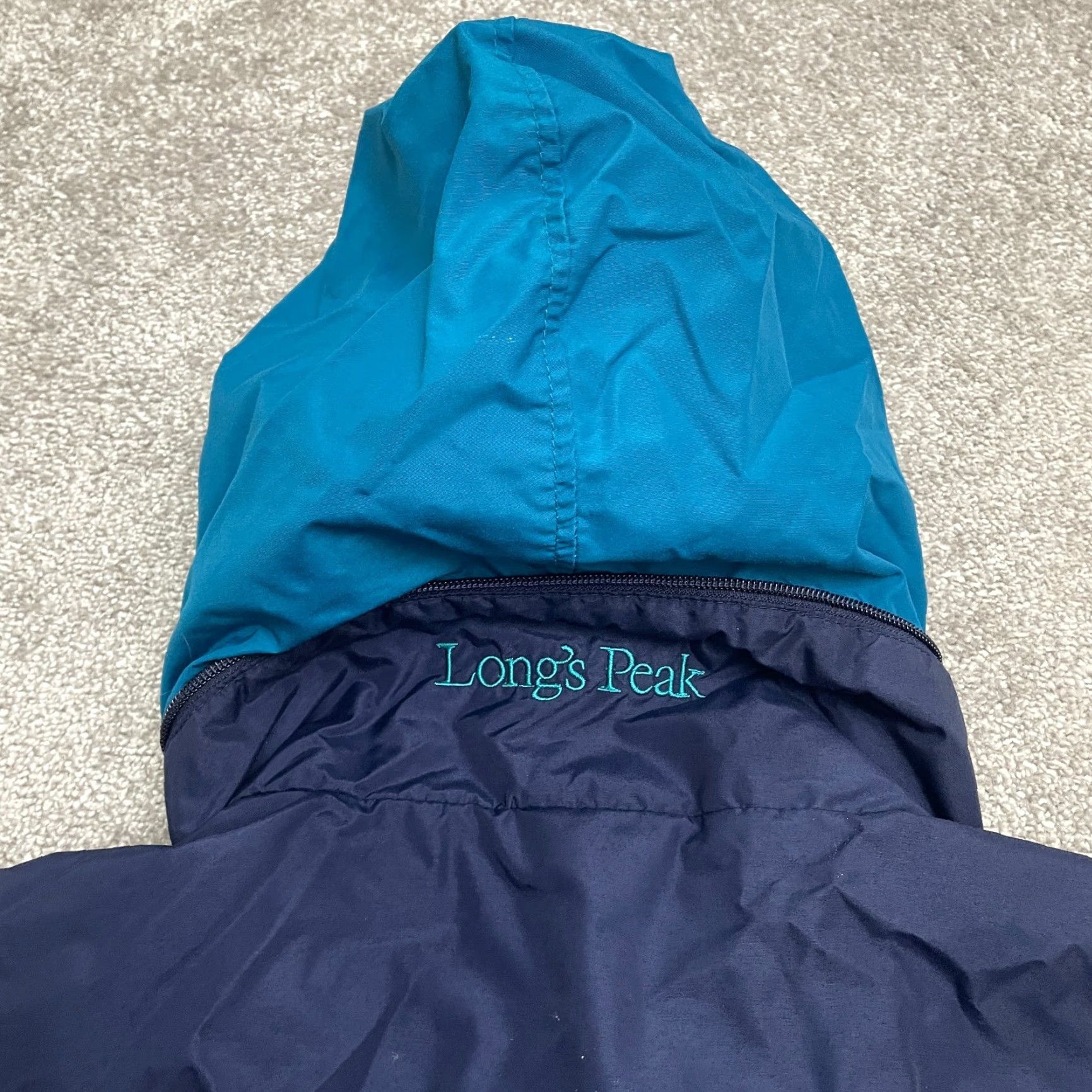 Vintage VINTAGE Columbia Long's Peak Windbreaker Jacket Womens M Blue 90s Outdoor Ski Travel Hooded Pockets Breathable Size M / US 6-8 / IT 42-44 - 4 Thumbnail