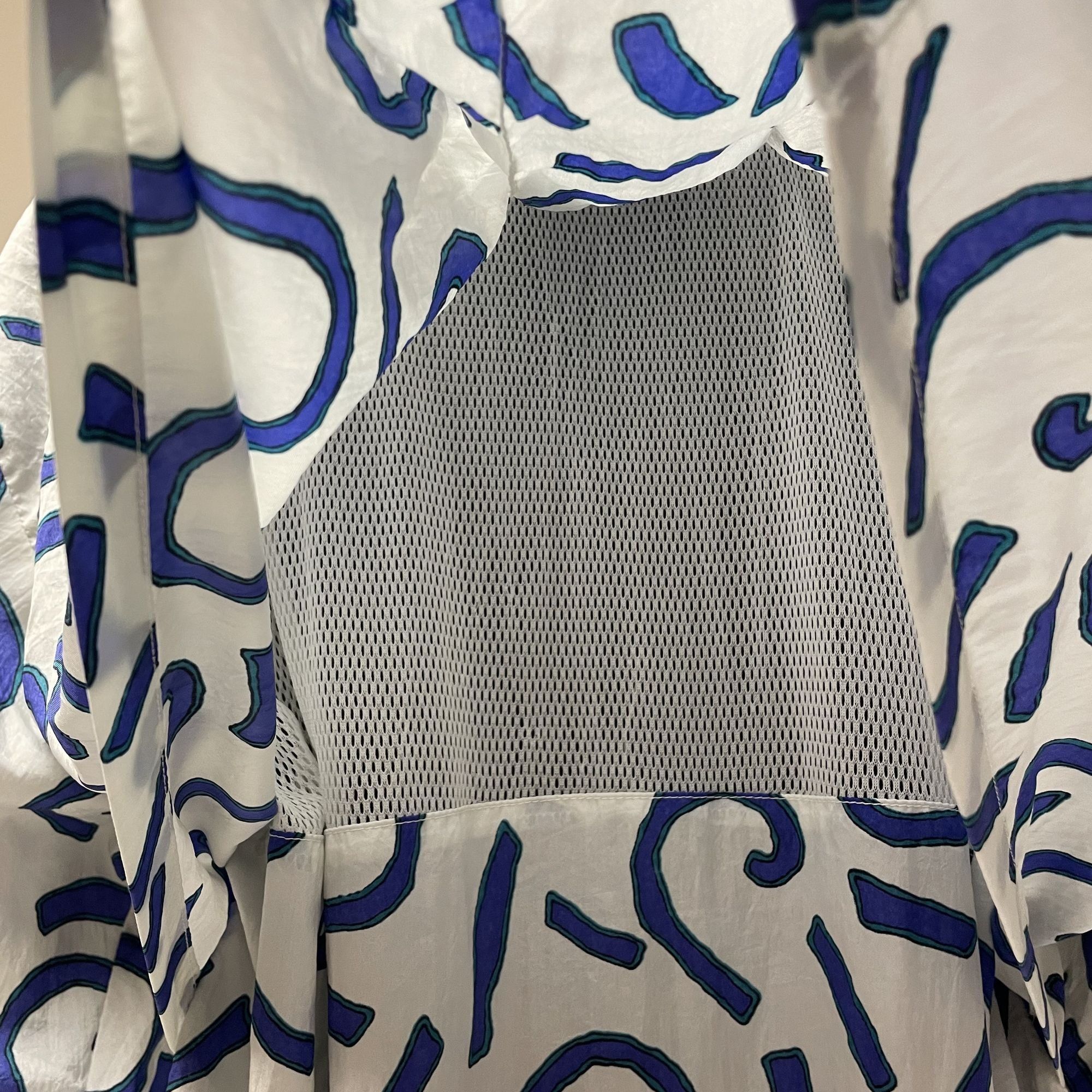 Reebok Vtg REEBOK White PURPLE Abstract NYLON Windbreaker Size L / US 10 / IT 46 - 11 Thumbnail