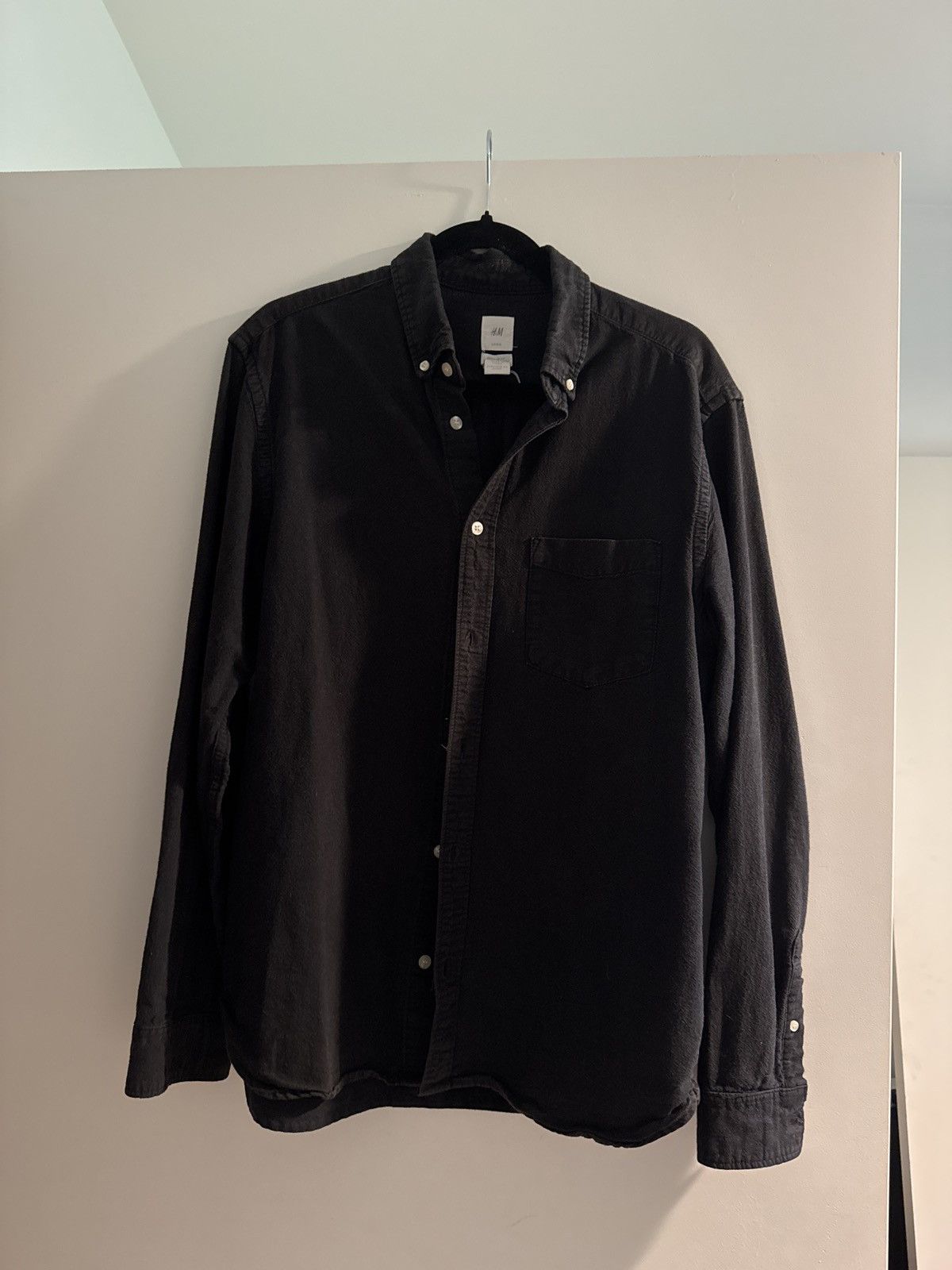 H&M Black H&M Long-Sleeve Button Up Size US L / EU 52-54 / 3 - 5 Thumbnail