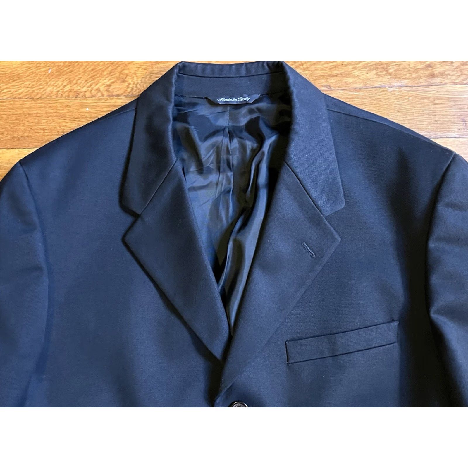 Versace VINTAGE Versace Versus Blazer Men Black 54 Three-Button Notch Lapel Wool Solid 40 Chest Regular Fit Front Three-Button JACKET Size 54R - 4 Thumbnail