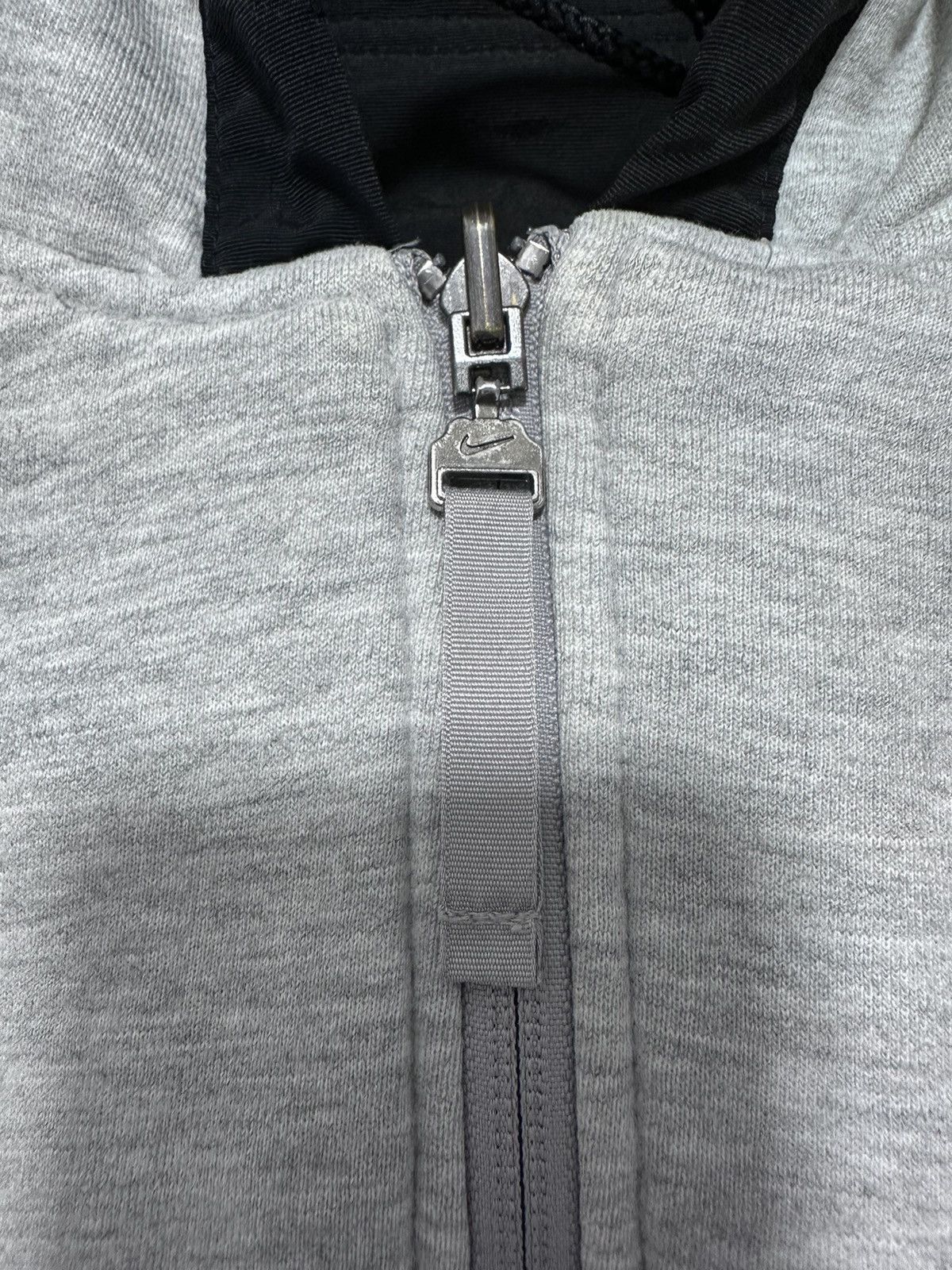 Nike × Vintage Vintage Nike Women’s Jacket Hooded 2in1 Black Grey Swoosh Size M / US 6-8 / IT 42-44 - 11 Thumbnail
