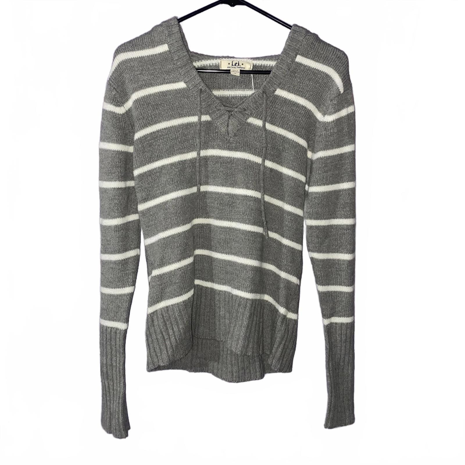 L.E.I. Y2K L.e.i. Gray Striped Hoodie Sweater Women’s Size XL Size XL / US 12-14 / IT 48-50 - 1 Thumbnail