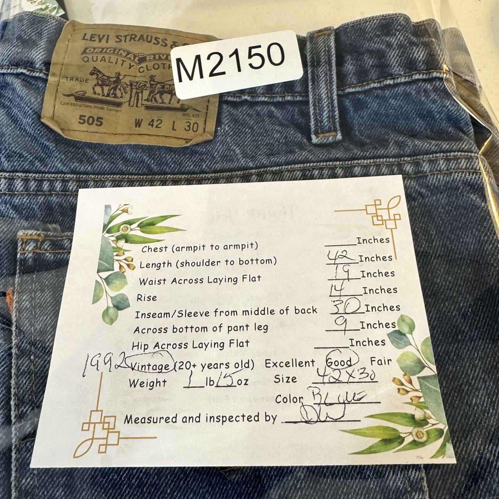 Levi's VINTAGE Levi's 505 Jeans Mens 42x30 Blue Denim Medium Wash 90s Relaxed Fit Regular 5-Pocket Zipper Fly Mens Jeans Size US 42 / EU 58 - 7 Thumbnail