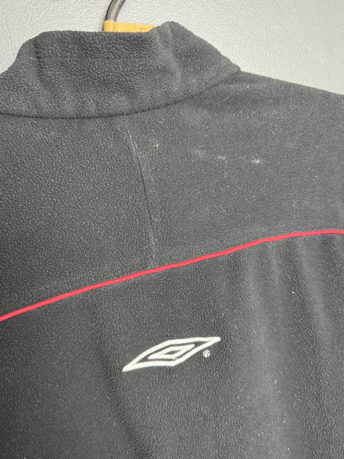 Umbro Nottingham Forest Training Football Sweatshirt Size US L / EU 52-54 / 3 - 10 Thumbnail