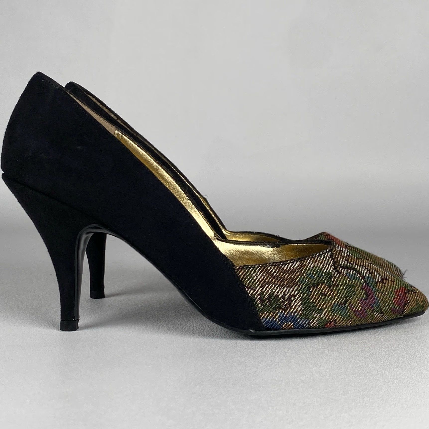 Vintage Vintage 1960s Mademoiselle Tapestry Heels Leather Size 6.5 B Women's Shoes Size US 7 / IT 37 - 2 Thumbnail