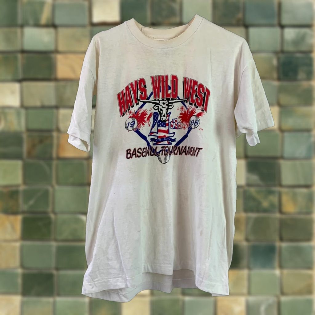 Fruit Of The Loom VINTAGE 1998 Hays Kansas Wild West Fest Baseball Tournament Tee T-Shirt XL White Unisex Cotton Blend Graphic Tee 1990s Mens Womens Boys Girls Size US XL / EU 56 / 4 - 1 Thumbnail