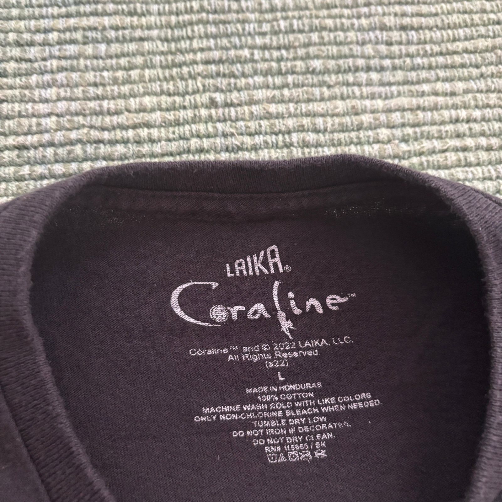 Other Laika Limited Print Coraline Movie Poster Tee Shirt Sz L Size US L / EU 52-54 / 3 - 5 Thumbnail