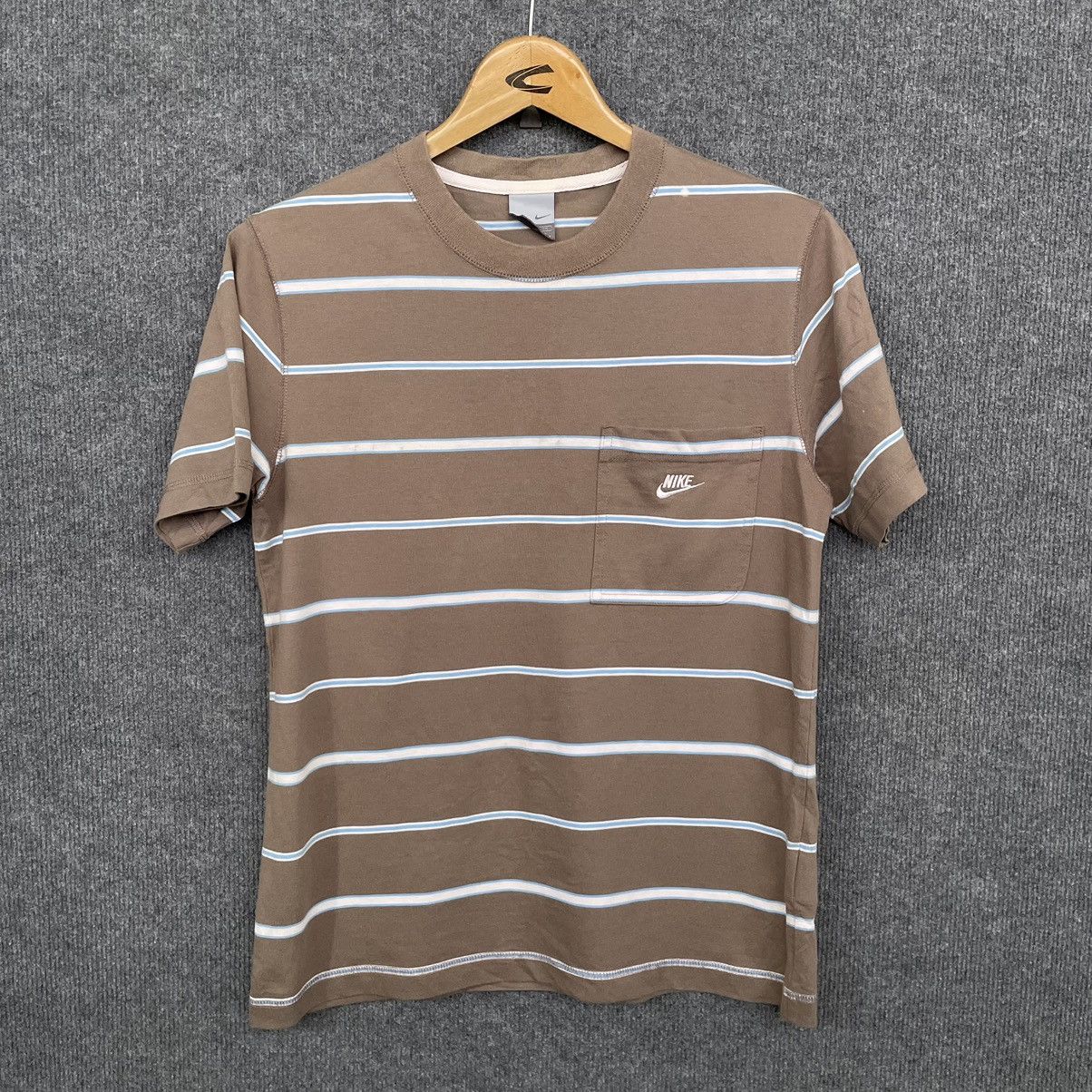 Nike × Vintage Vintage 2000s Nike Stripes Travis Style T Shirt Size US S / EU 44-46 / 1 - 1 Thumbnail