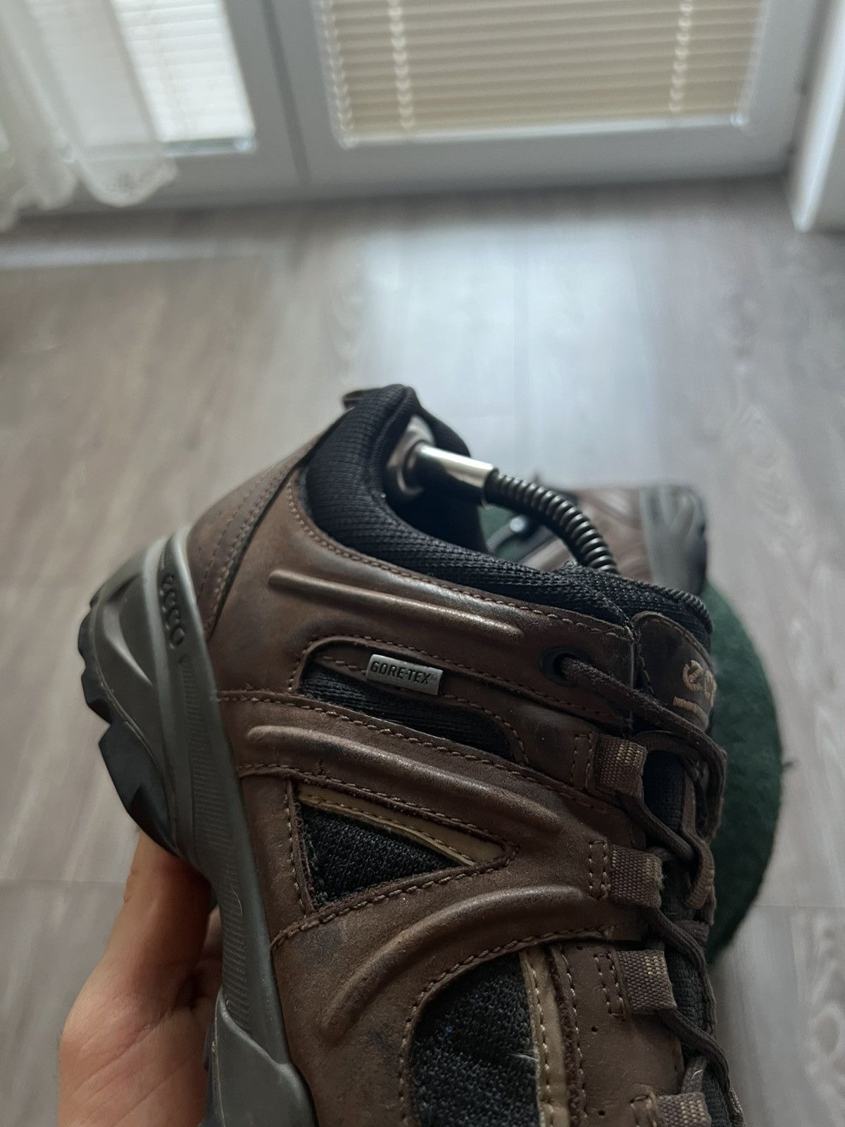 Ecco × Genuine Leather × Goretex ‼️Ecco Leather Gore-Tex R Line Oudoor Style Low Sneakers‼️ Size US 8.5 / EU 41-42 - 9 Thumbnail