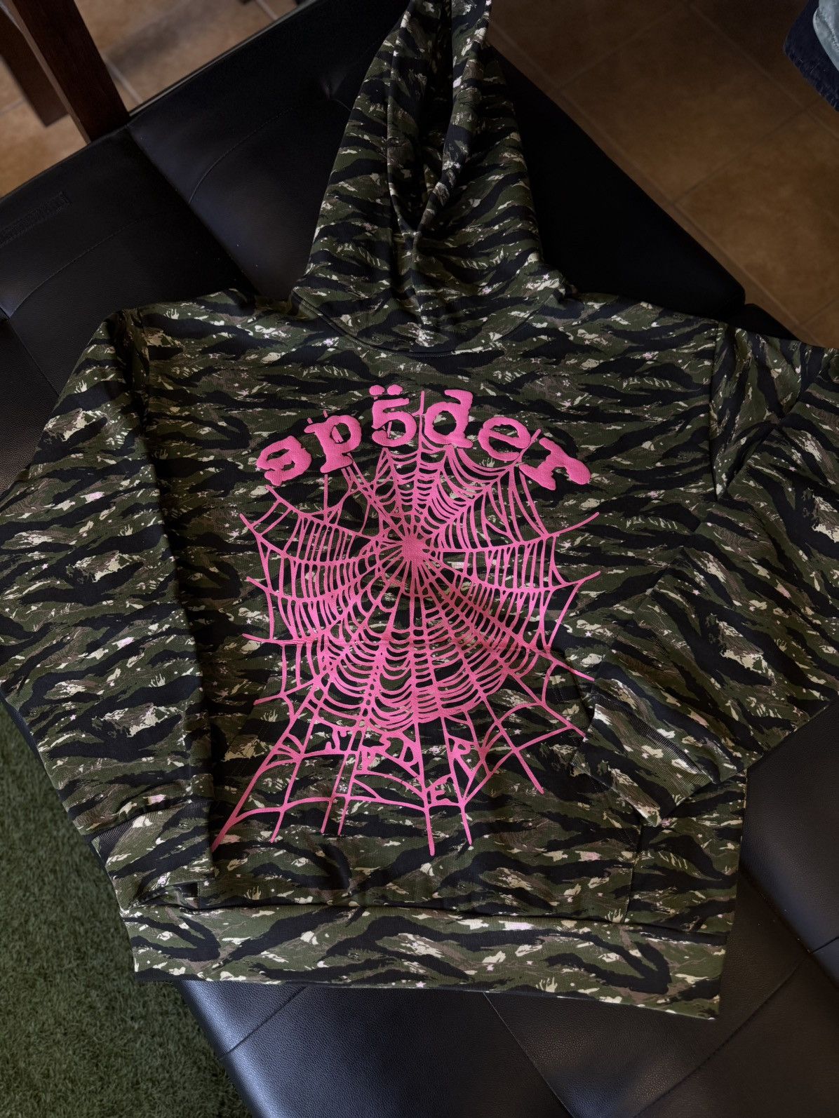 Sp5der Worldwide Green Camo Hoodie Size XL (NEW) Menswear