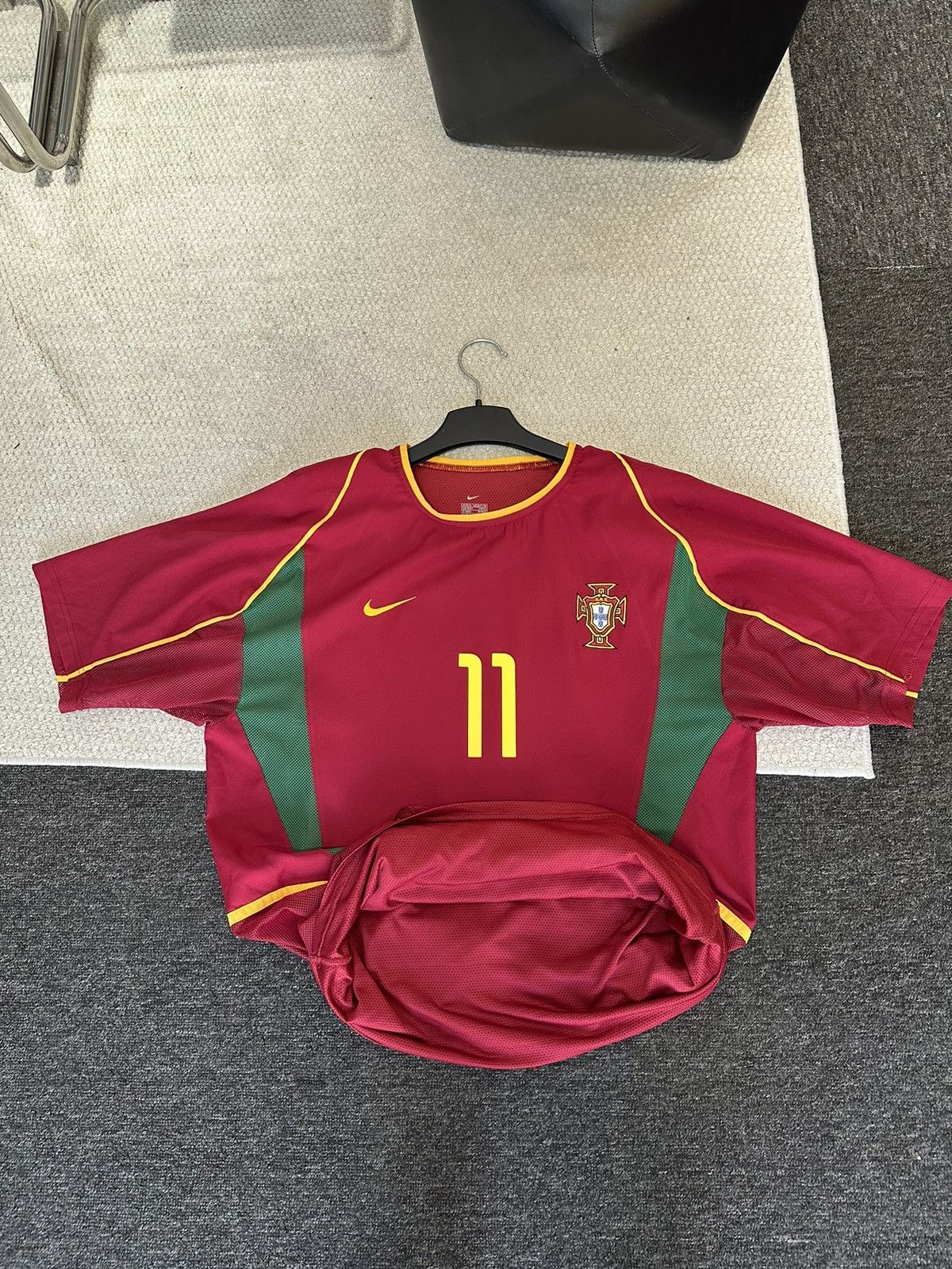 Nike Portugal 2003 Home Player Issue Ronaldo Debut Size US M / EU 48-50 / 2 - 9 Thumbnail