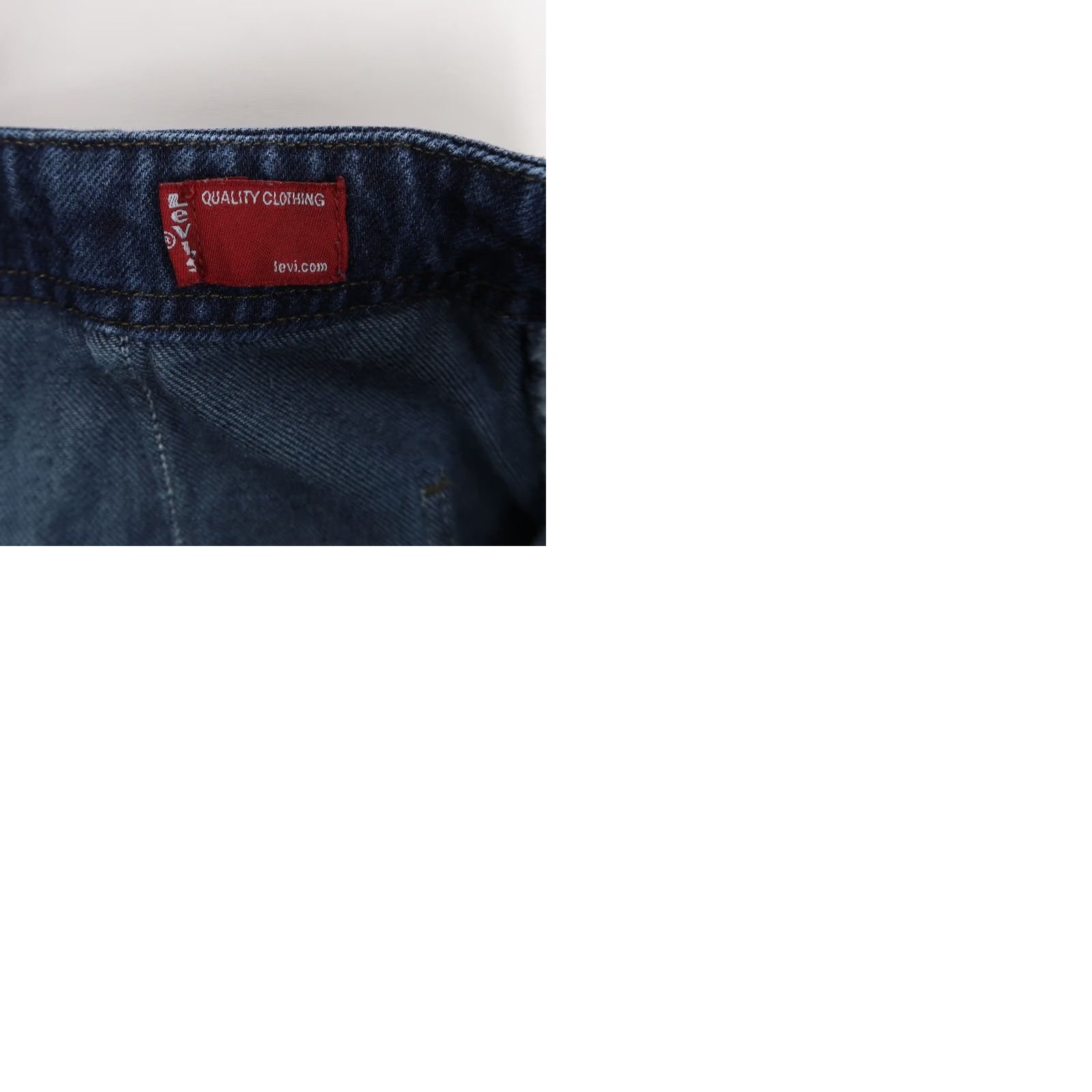 Levi's VINTAGE Levi's Jeans Womens 8 Blue Wide Leg Cropped High Rise Cuffed Y2K Dark Size 30" / US 8 / IT 44 - 9 Thumbnail