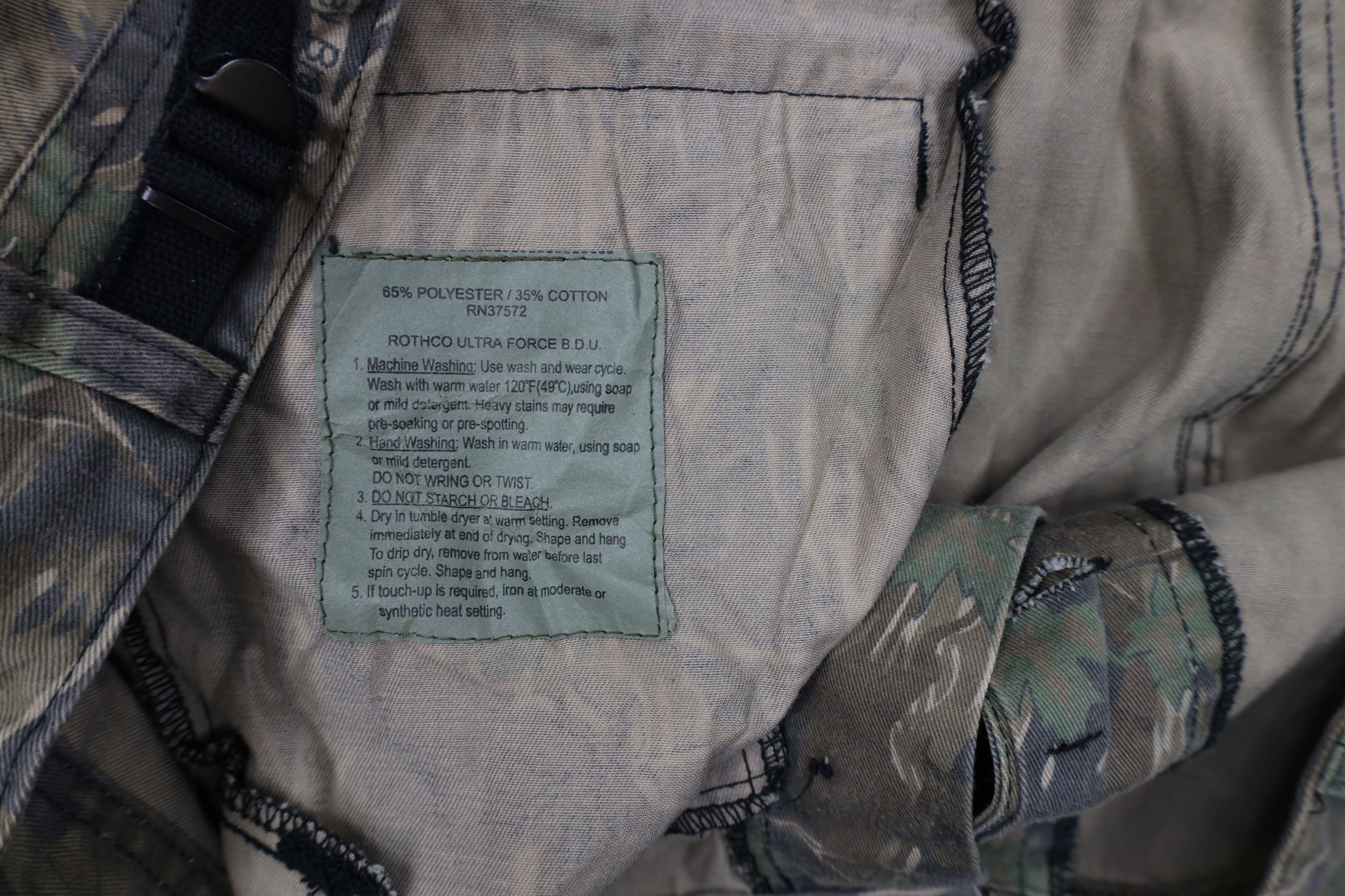 Vintage Vintage 90s Streetwear Camouflage Wide Leg Cargo Pants Size US 38 / EU 54 - 8 Thumbnail
