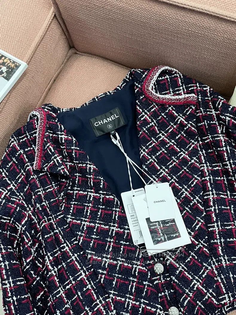 Chanel Chanel Rooftop series red black and white plaid lacing jac Size XS / US 0-2 / IT 36-38 - 5 Thumbnail