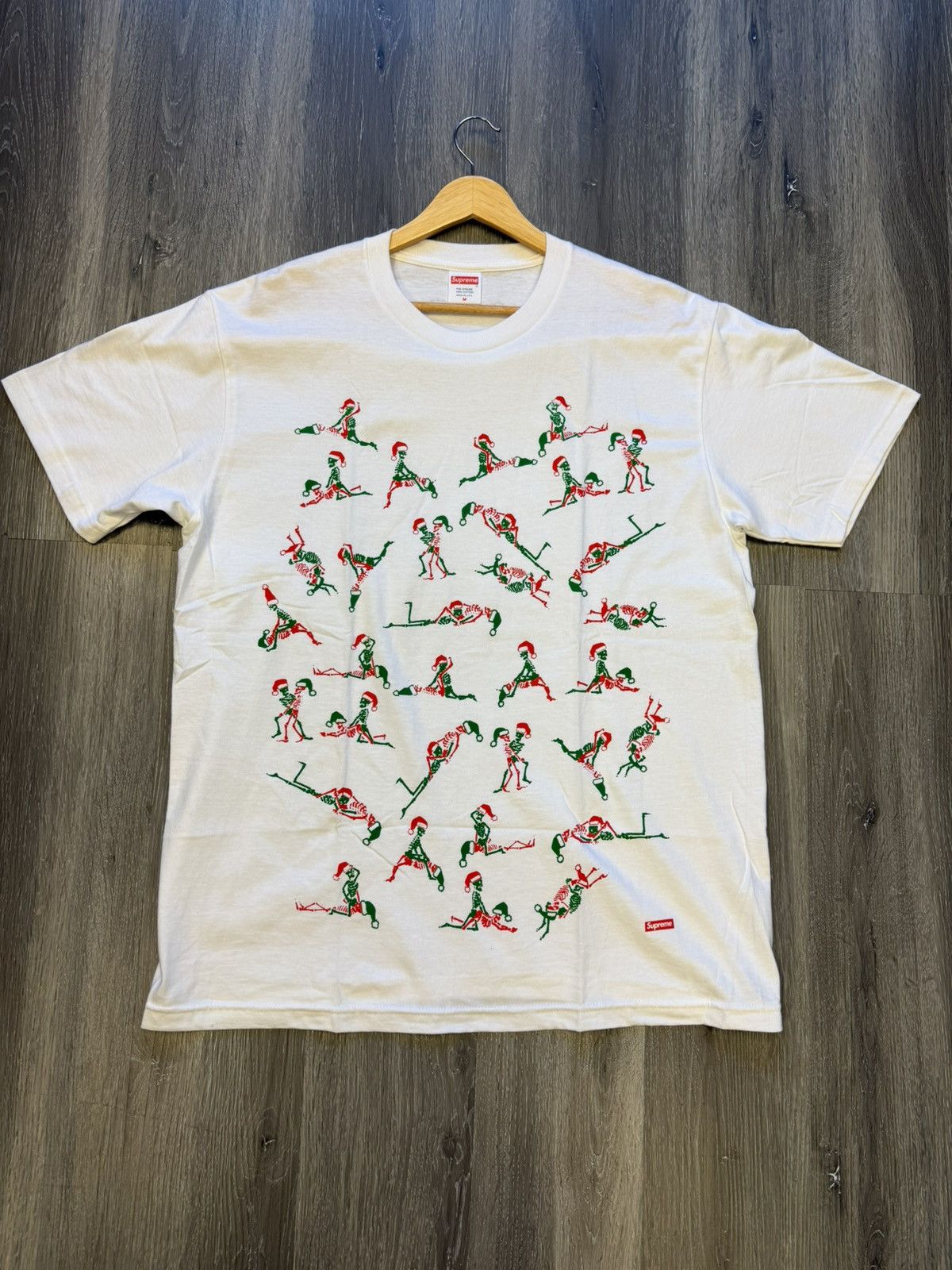 Supreme Supreme Christmas Tee Size US M / EU 48-50 / 2 - 1 Thumbnail