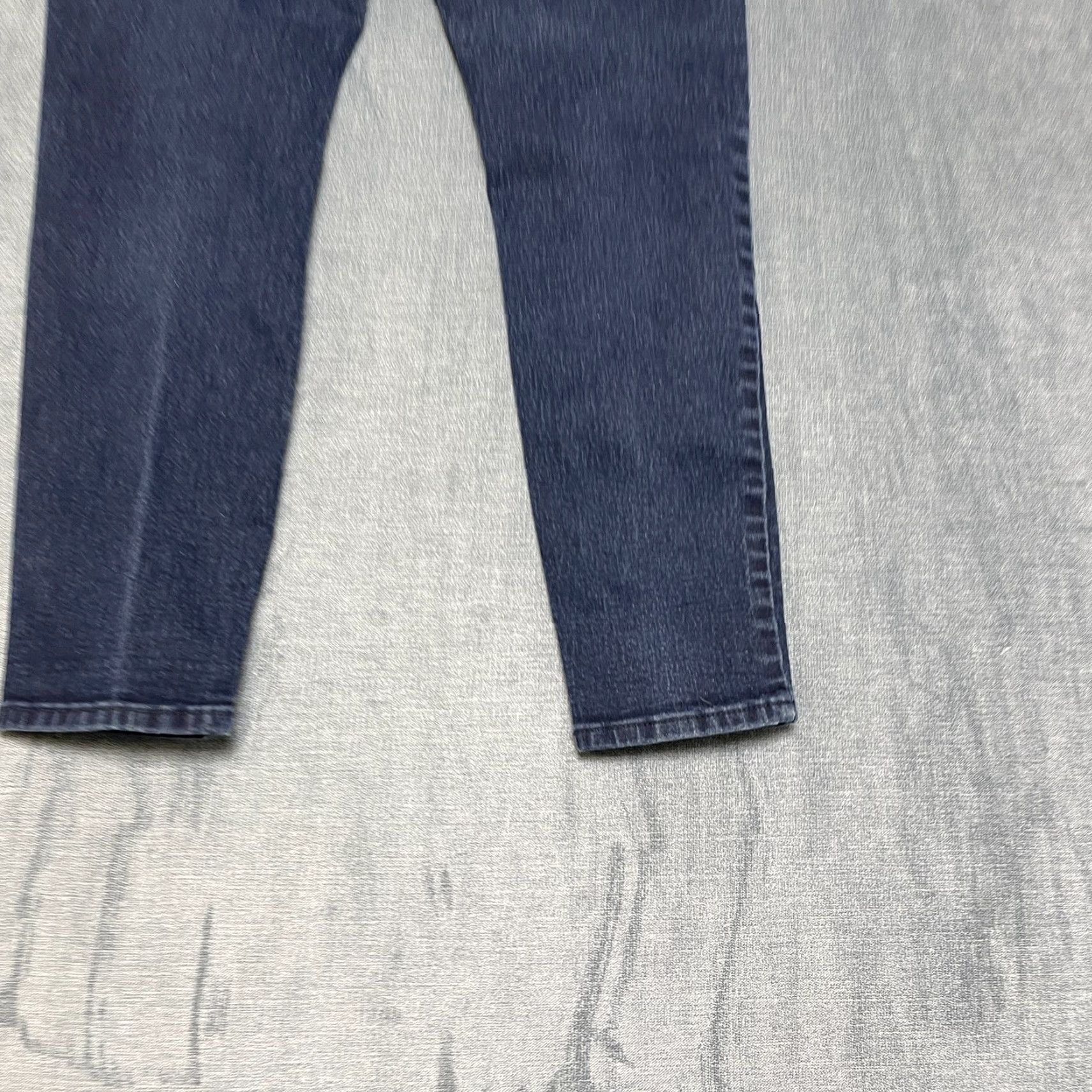 Levi's Levi's Gold Jeans Womens 30x28 Blue Denim Totally Shaping Pull On Skinny Leg Size 30" / US 8 / IT 44 - 2 Thumbnail