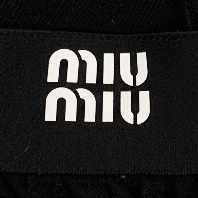 Miu Miu Miu Miu 23FW Black Logo Wool Casual Shorts K26WX Size 26" / US 2 / IT 38 - 5 Thumbnail