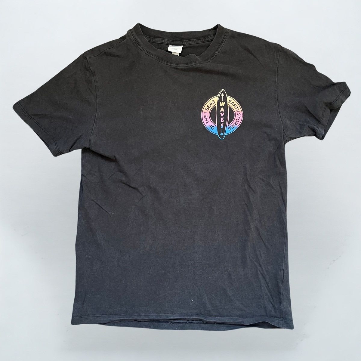 H&M H&M L.O.G.G. “WAVES” Graphic Tee – Black SMALL Size US S / EU 44-46 / 1 - 1 Thumbnail