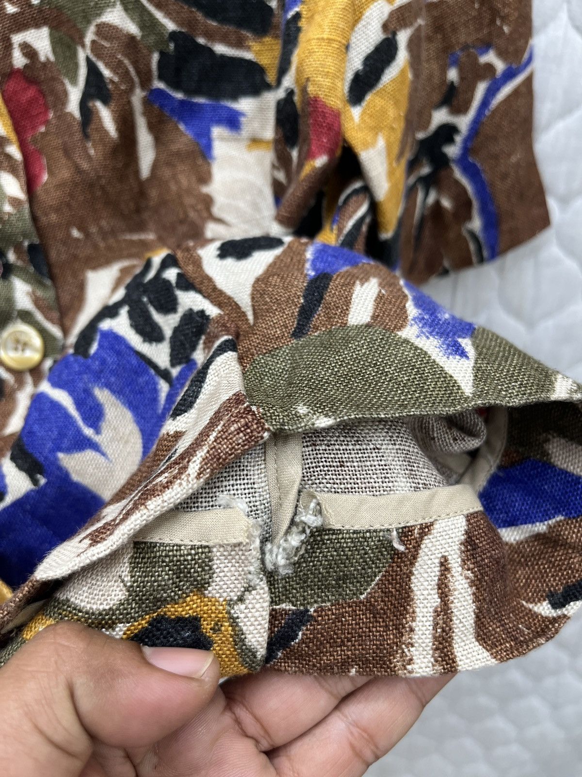 Celine 🔥🔥🔥STEALS VTG CELINE FLORAL BLOUSE Size M / US 6-8 / IT 42-44 - 11 Thumbnail