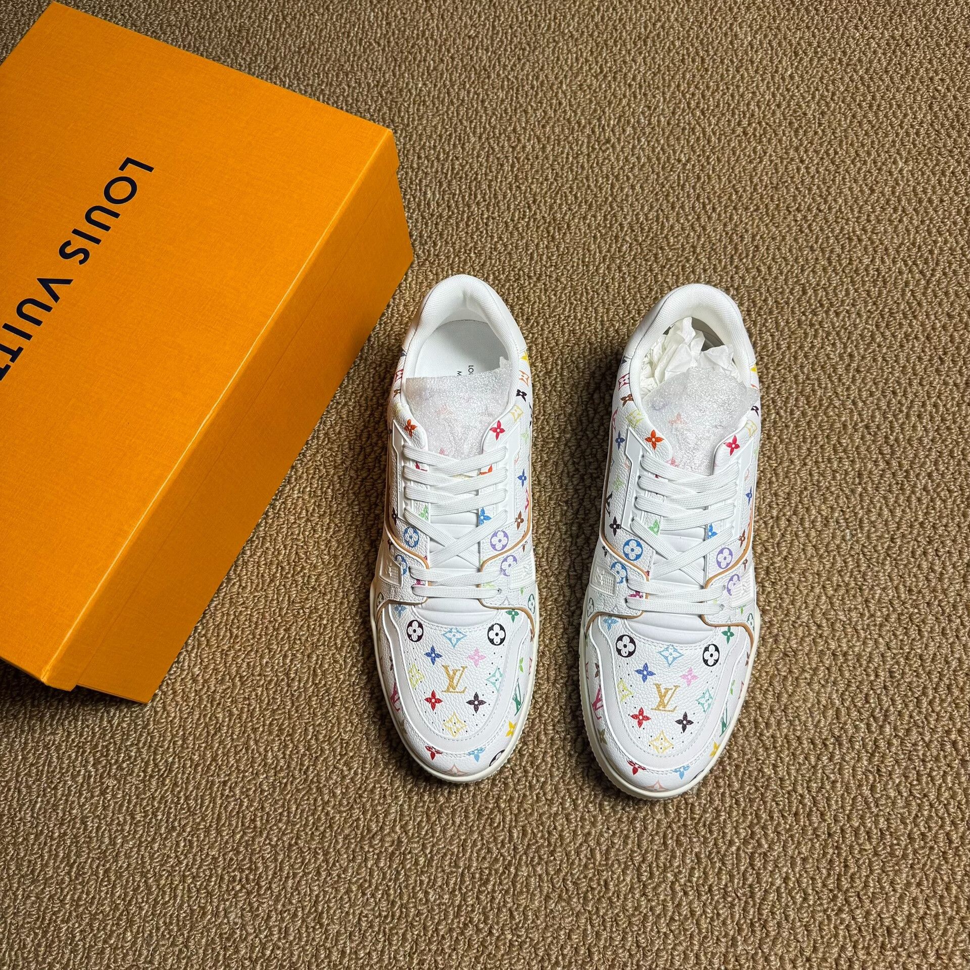 Louis Vuitton Louis Vuitton x Murakami Trainer Size US 10 / EU 43 - 1 Thumbnail