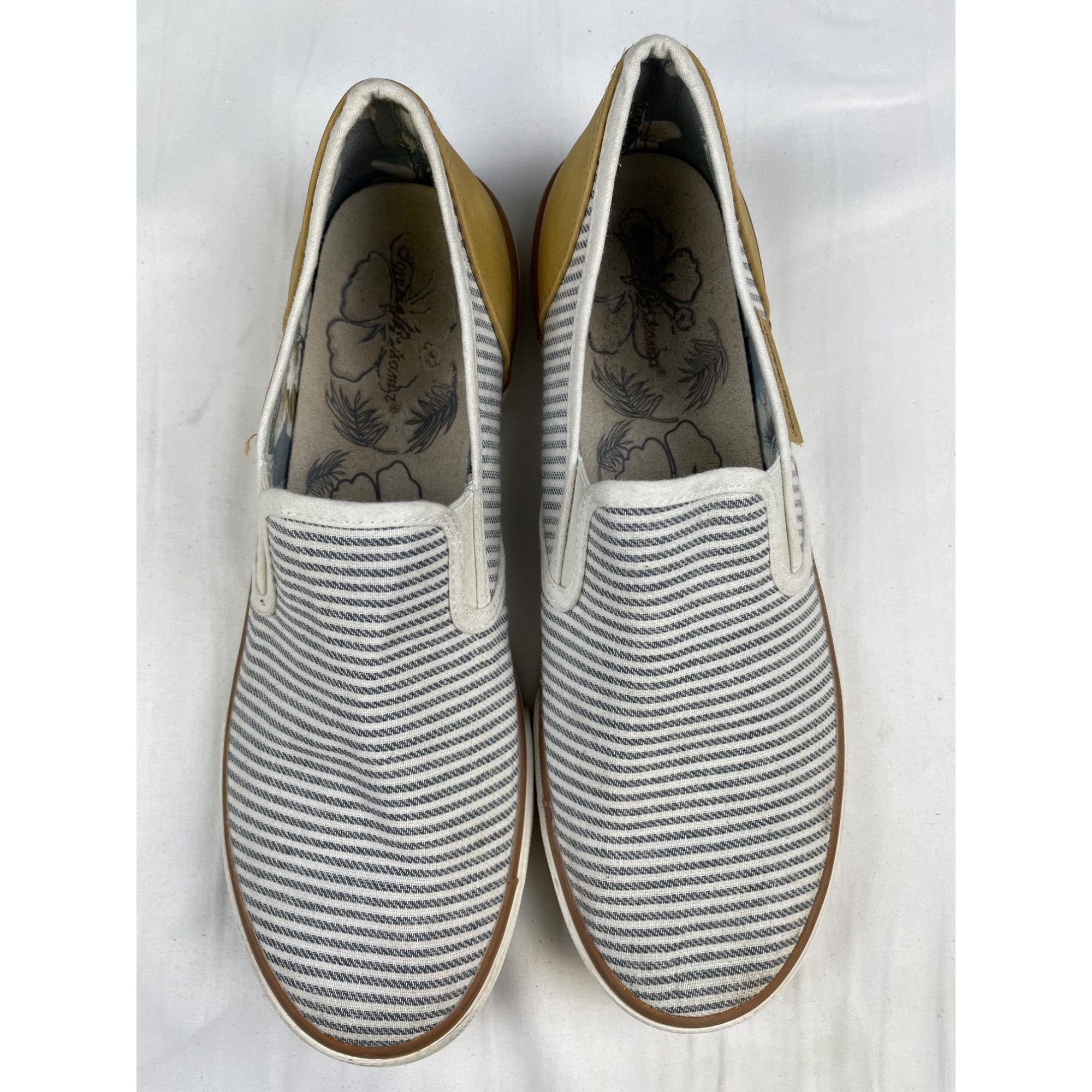Tommy Bahama Tommy Bahama Women's White Striped/Yellow Shoes/ Slip on Siz Size US 9.5 / IT 39.5 - 2 Thumbnail