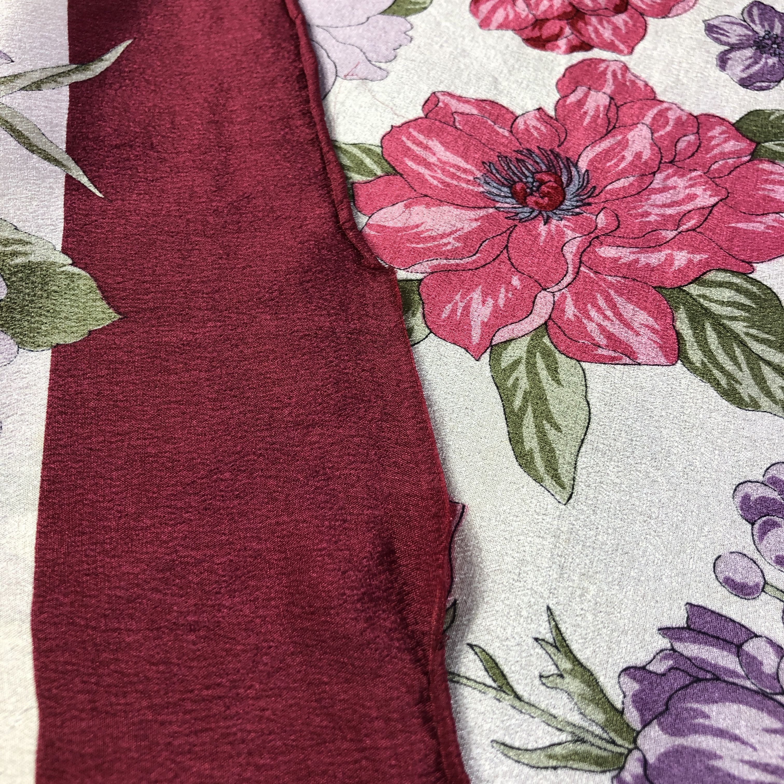 Vintage Luxury Lavish Floral Hand Rolled Silk Scarf M1021 Size ONE SIZE - 5 Thumbnail
