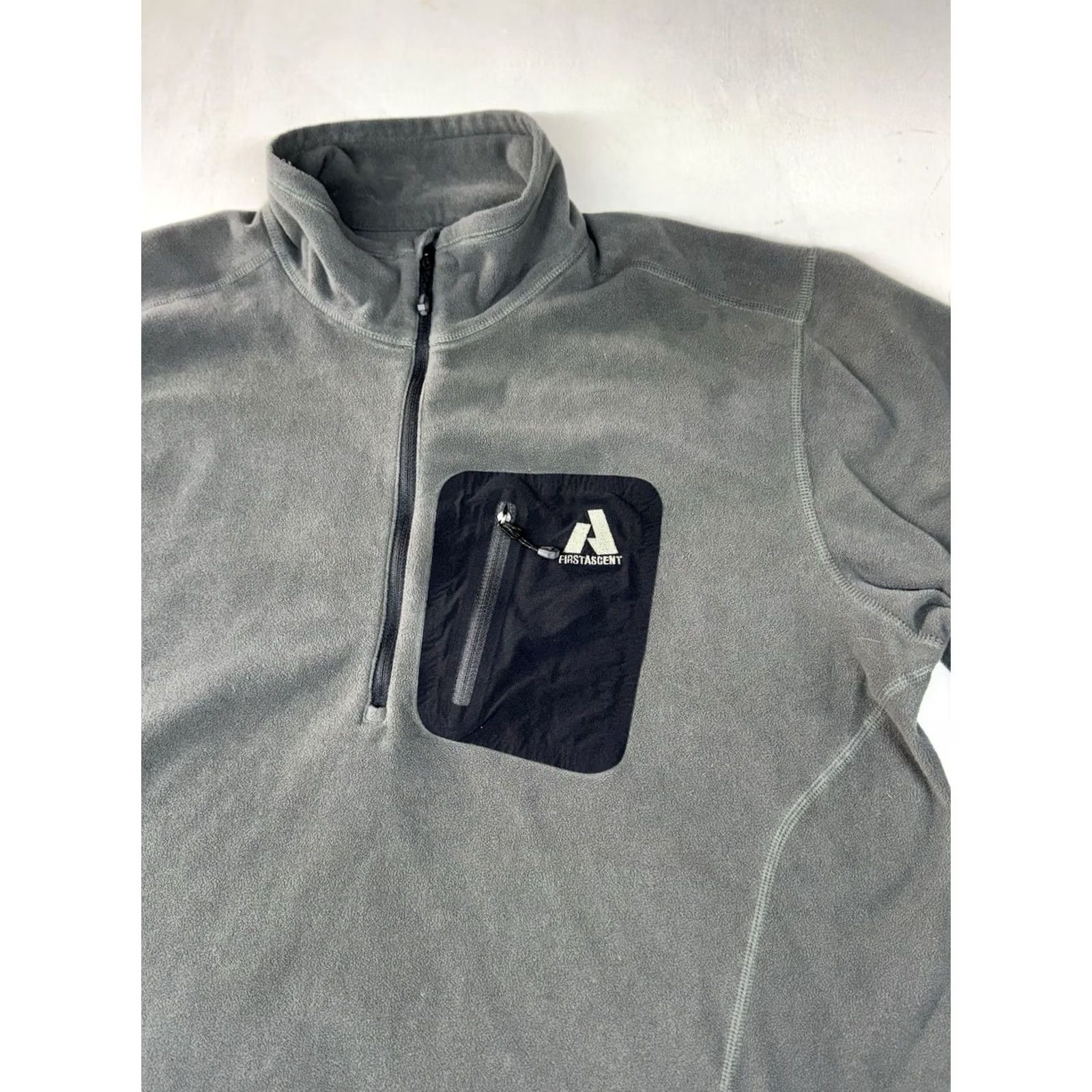 Eddie Bauer Eddie Bauer First Ascent Mountaineering Men’s L Gray 1/4 Zip Hiking Sweatshirt Long Sleeve Zip Pockets Logo Sports Outdoor Classic Regular Mens Size ONE SIZE - 2 Thumbnail
