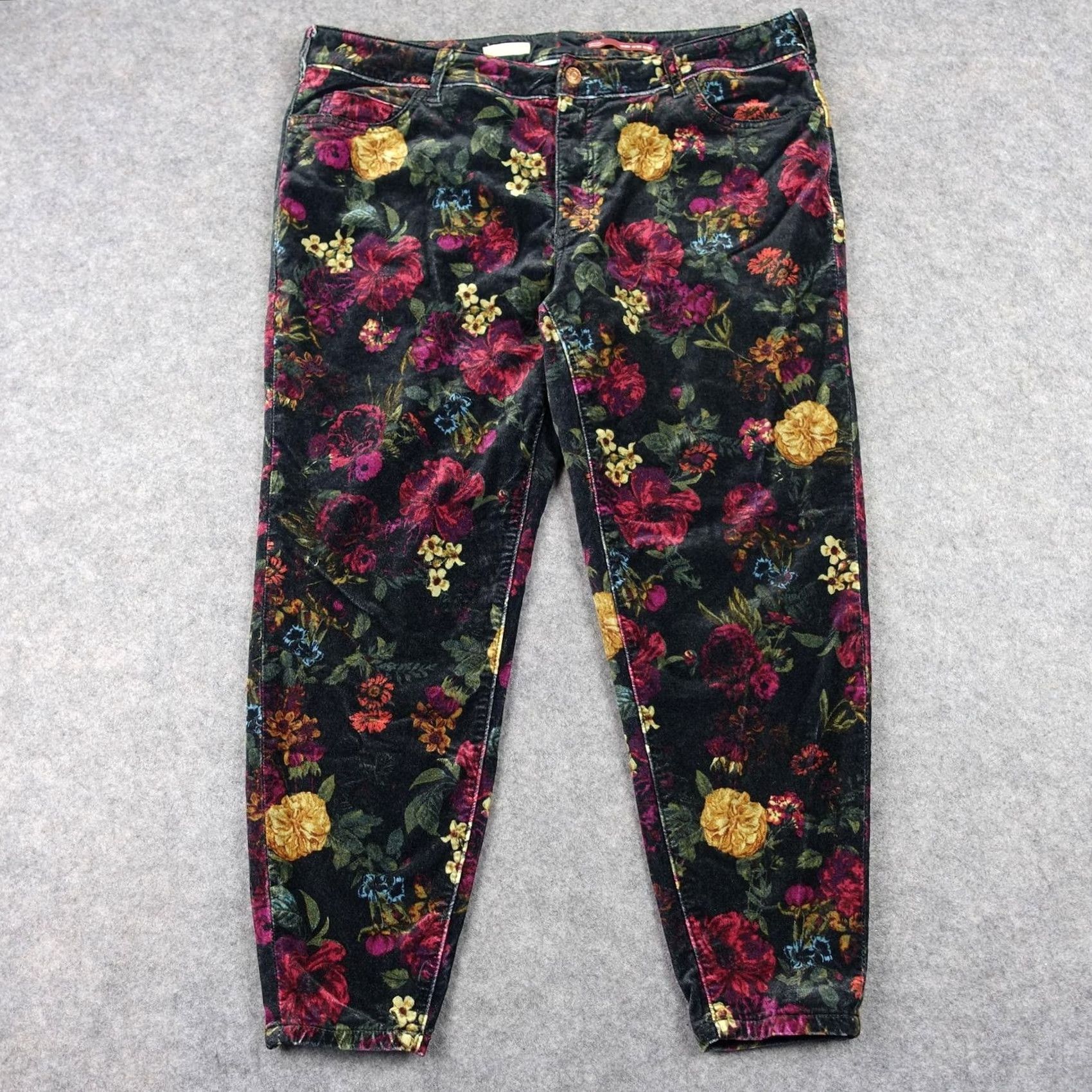 Vintage VINTAGE Pilcro Pants Womens 16W Black Floral Velour Velvet Tapered Cropped? Size 38" / US 16 / IT 52 - 2 Thumbnail