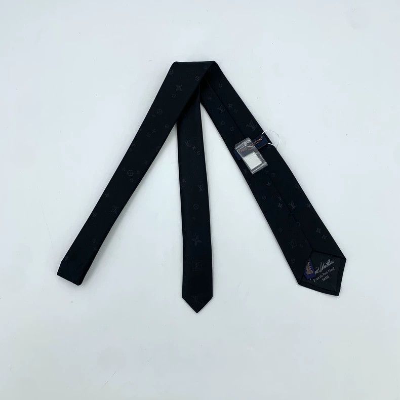 Louis Vuitton Louis Vuitton Black logo printed full mulberry silk tie Size ONE SIZE - 3 Thumbnail