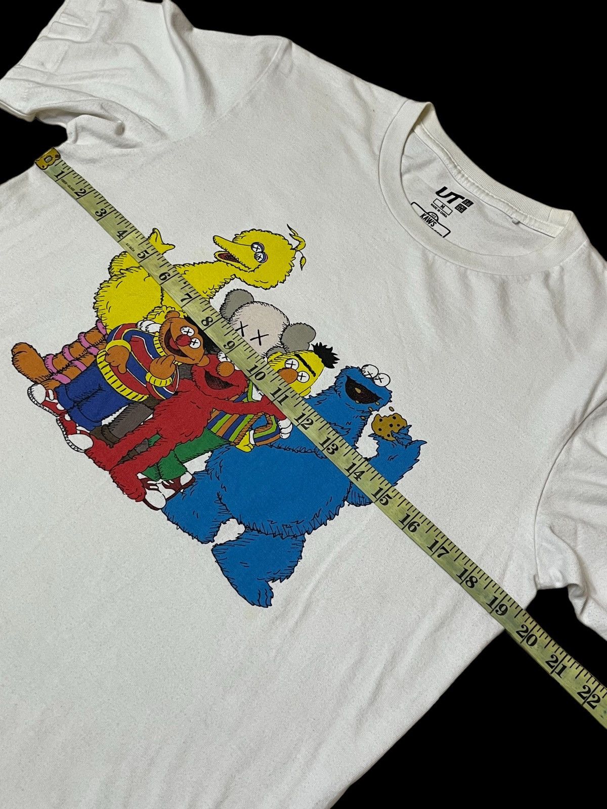 Kaws × Uniqlo ARCHIVE UNIQLO x KAWS x SESAME STREET COLLABORATION T SHIRT Size US M / EU 48-50 / 2 - 6 Thumbnail
