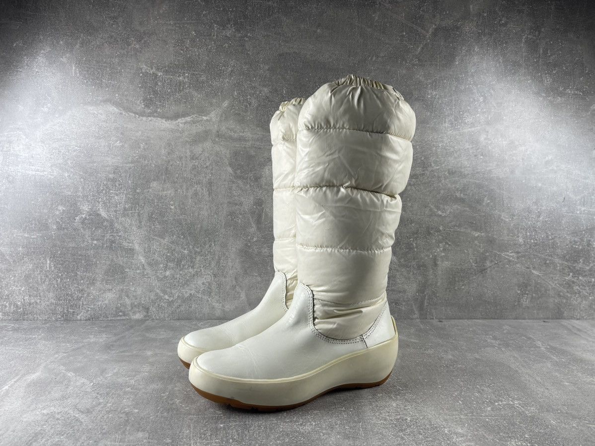 Moncler Moncler Vintage Quilted Leather Goose Down Snow Boots White Size US 6.5 / IT 36.5 - 1 Thumbnail
