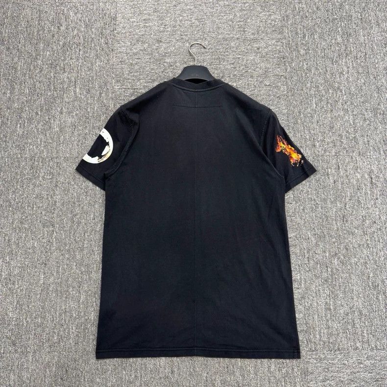 Givenchy Givenchy Flame Boy Short Sleeve Size US M / EU 48-50 / 2 - 5 Thumbnail