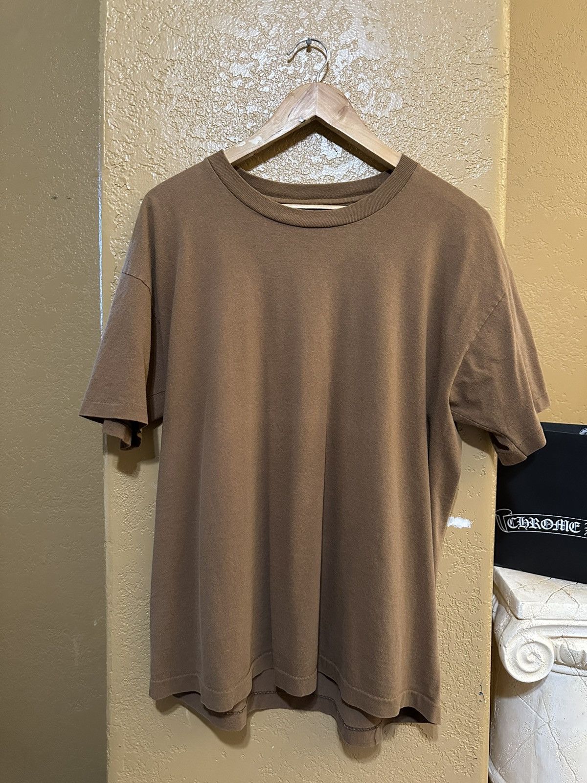 Vintage vintage 80s/90s brown single stitch blank tee large Size US L / EU 52-54 / 3 - 1 Thumbnail