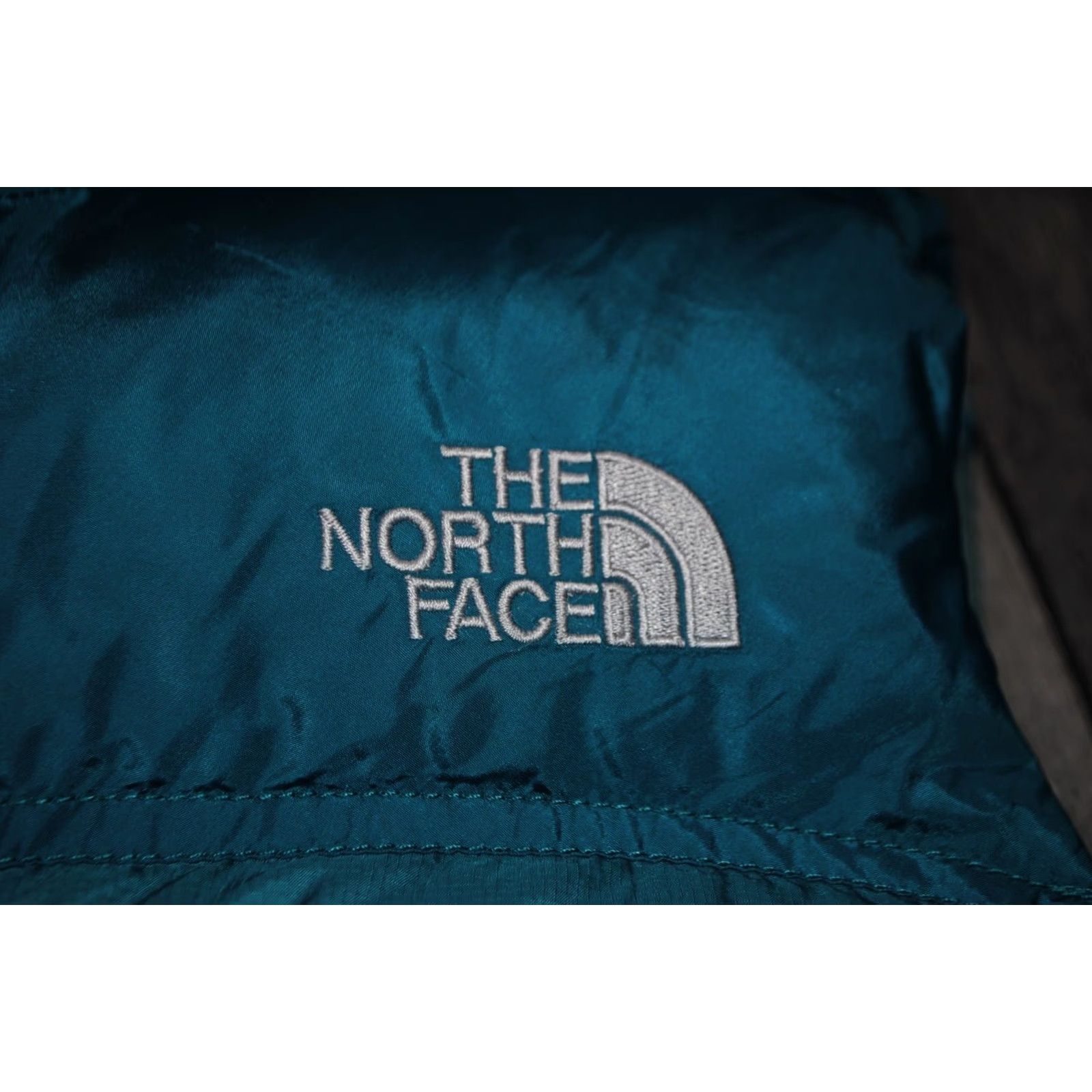 The North Face The North Face 700 Puffer Vest Jacket Women's M Turquoise Down Two Tone Jacket Size M / US 6-8 / IT 42-44 - 7 Thumbnail
