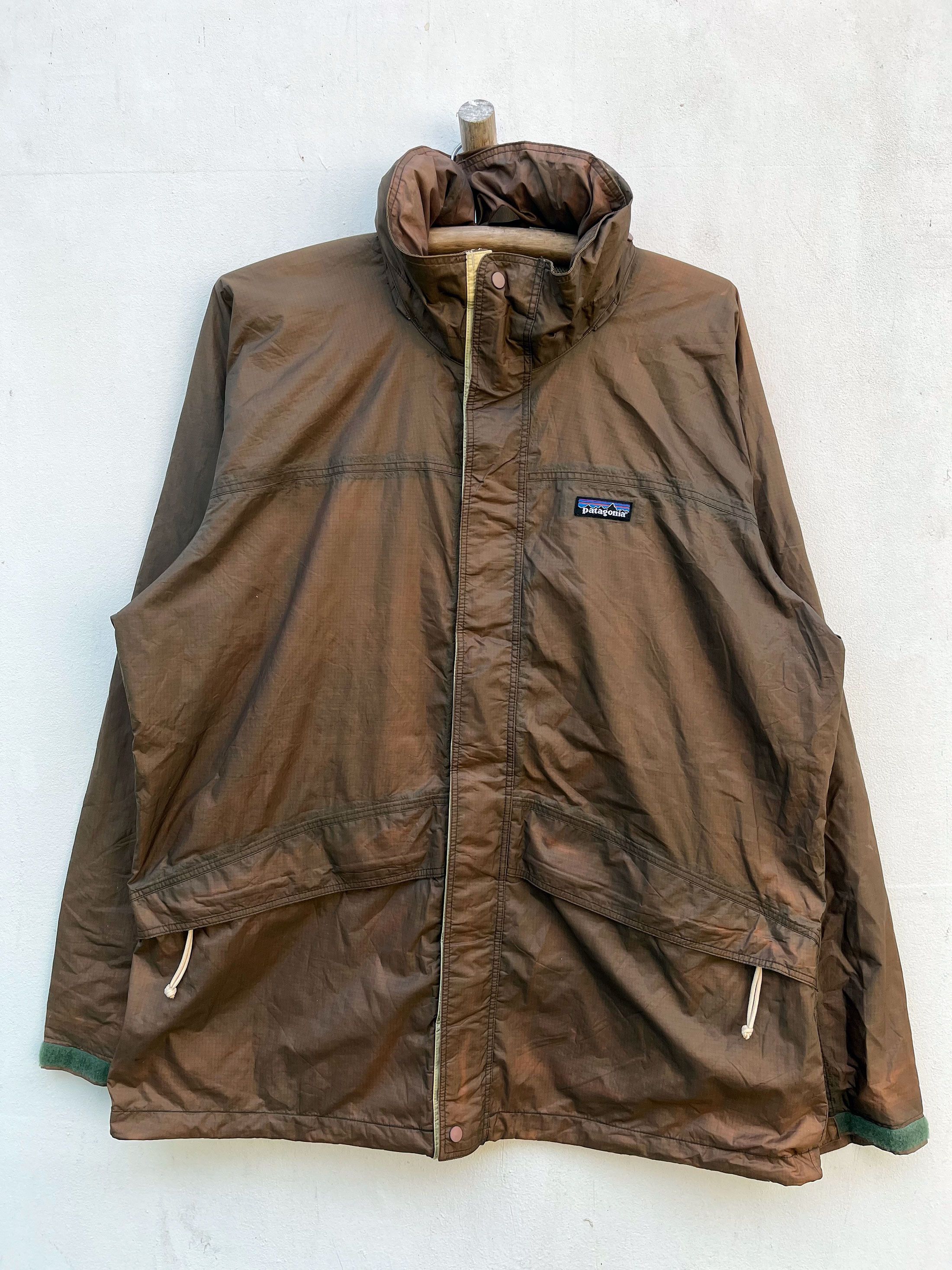 Patagonia Vintage Patagonia Torrentshell Velcro Snap Zipper Hooded Size US L / EU 52-54 / 3 - 1 Thumbnail