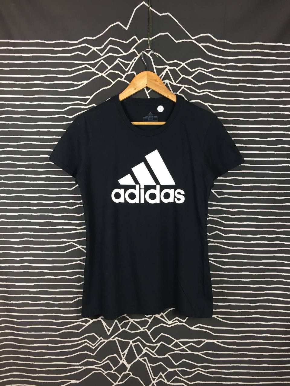 Adidas × Vintage Adidas Amplifier Big Logo Spell Out Tee Size M / US 6-8 / IT 42-44 - 1 Thumbnail