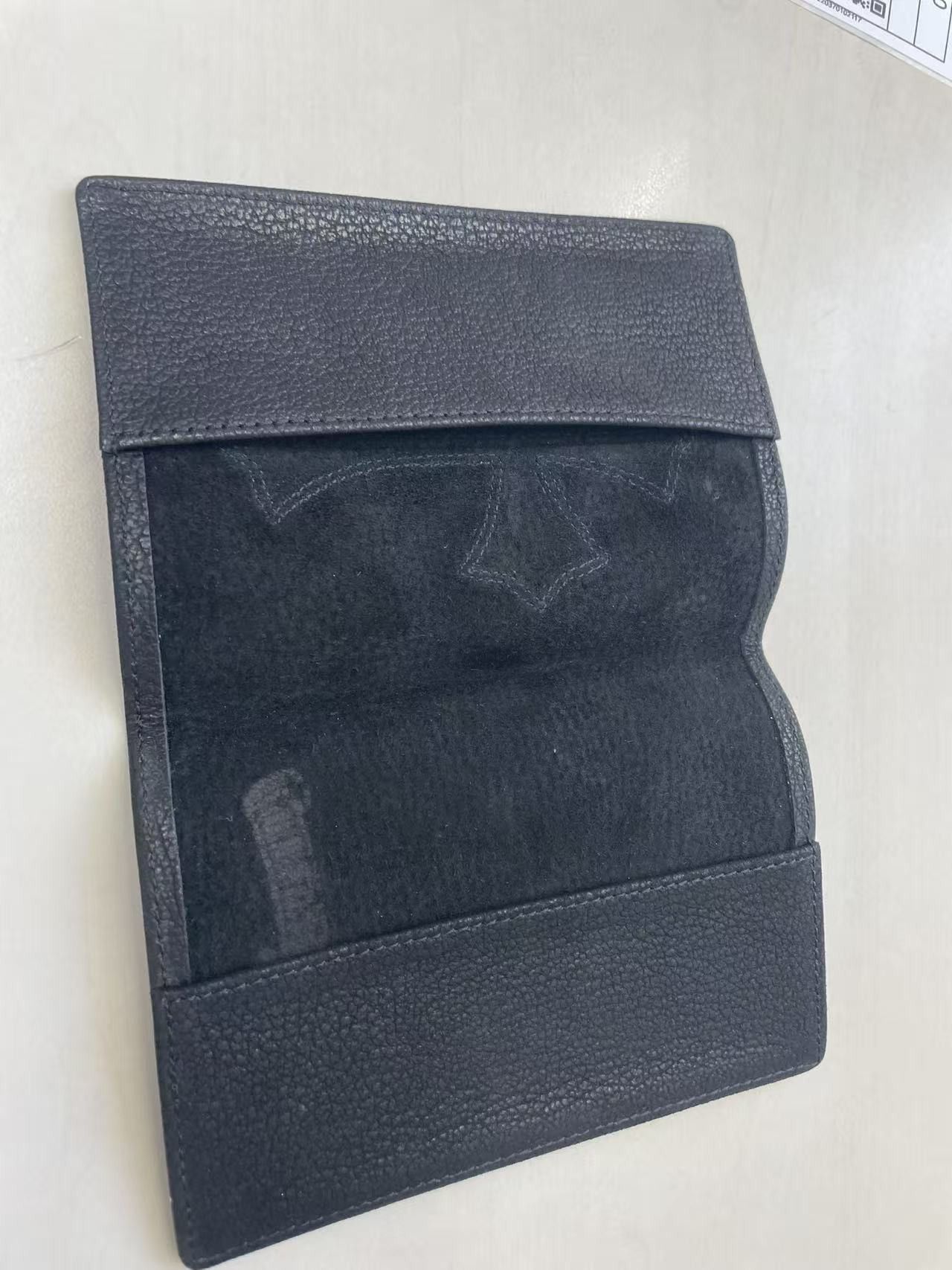 Chrome Hearts Chrome Hearts Black Leather Cross Passport Holder Size ONE SIZE - 7 Thumbnail