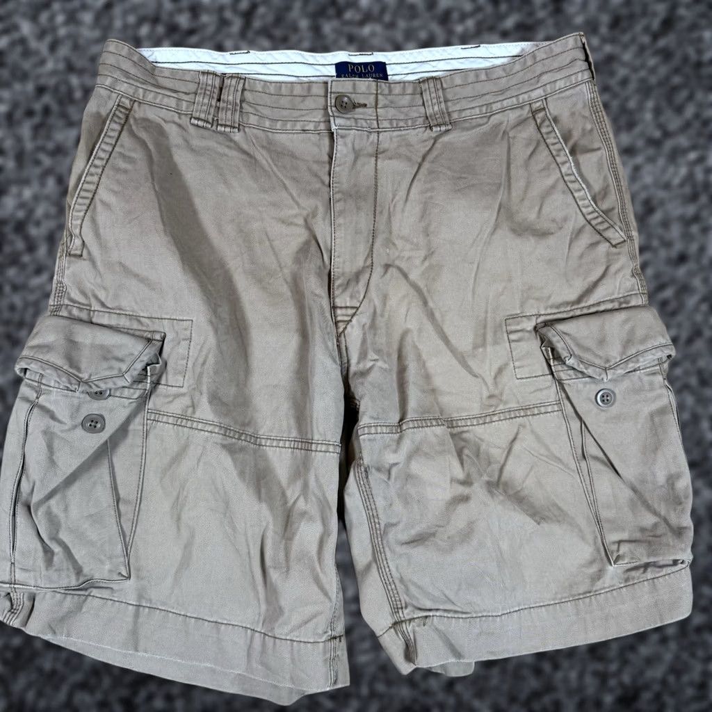 Polo Ralph Lauren VINTAGE Polo Ralph Lauren Cargo Shorts Mens 38 Khaki Brown Beige Regular Cargo Shorts Men 38 Mens Brown Beige Polo Ralph Lauren VINTAGE Size US M / EU 48-50 / 2 - 1 Thumbnail