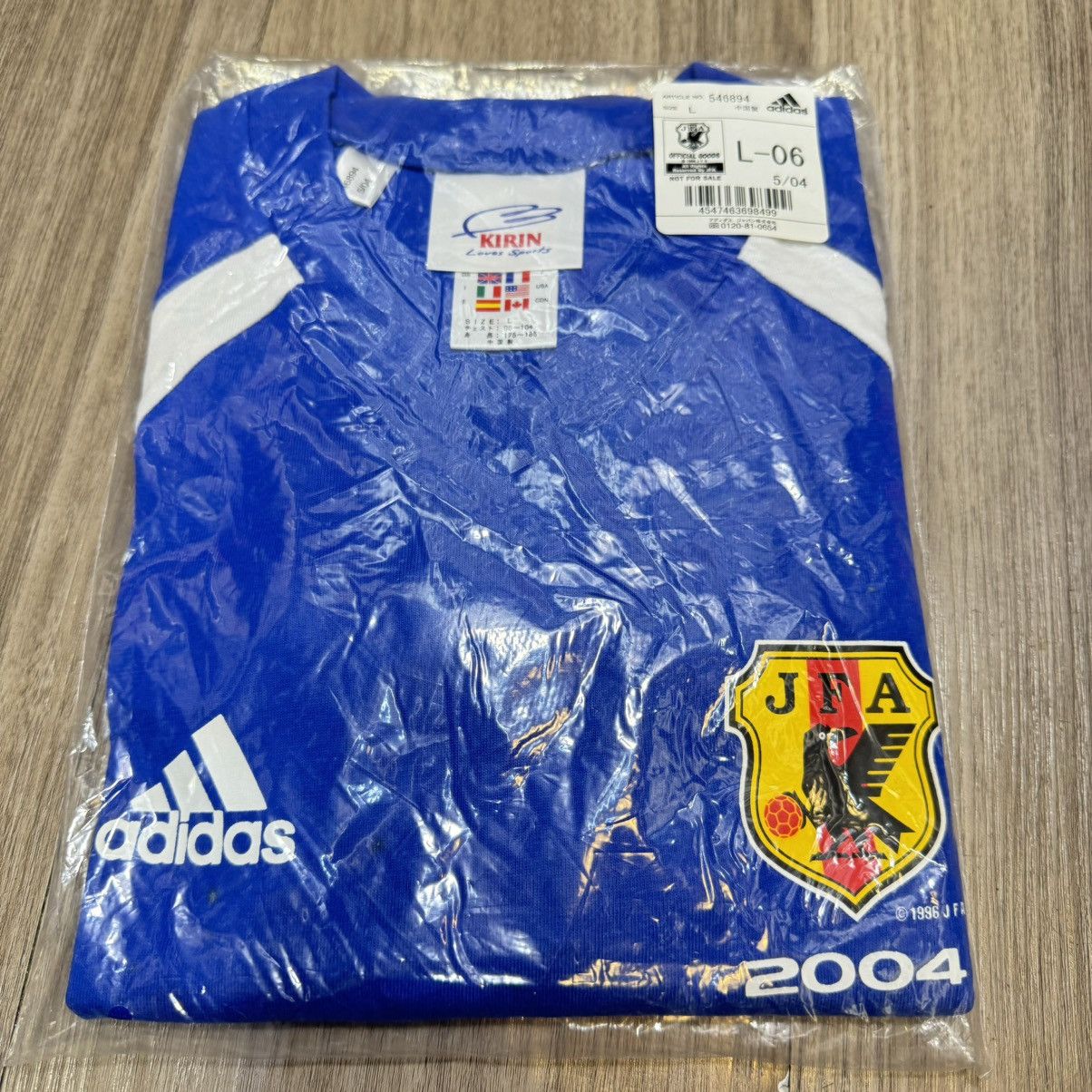 Adidas × Japanese Brand Japan 2005 Adidas soccer tee2 Size US L / EU 52-54 / 3 - 6 Thumbnail