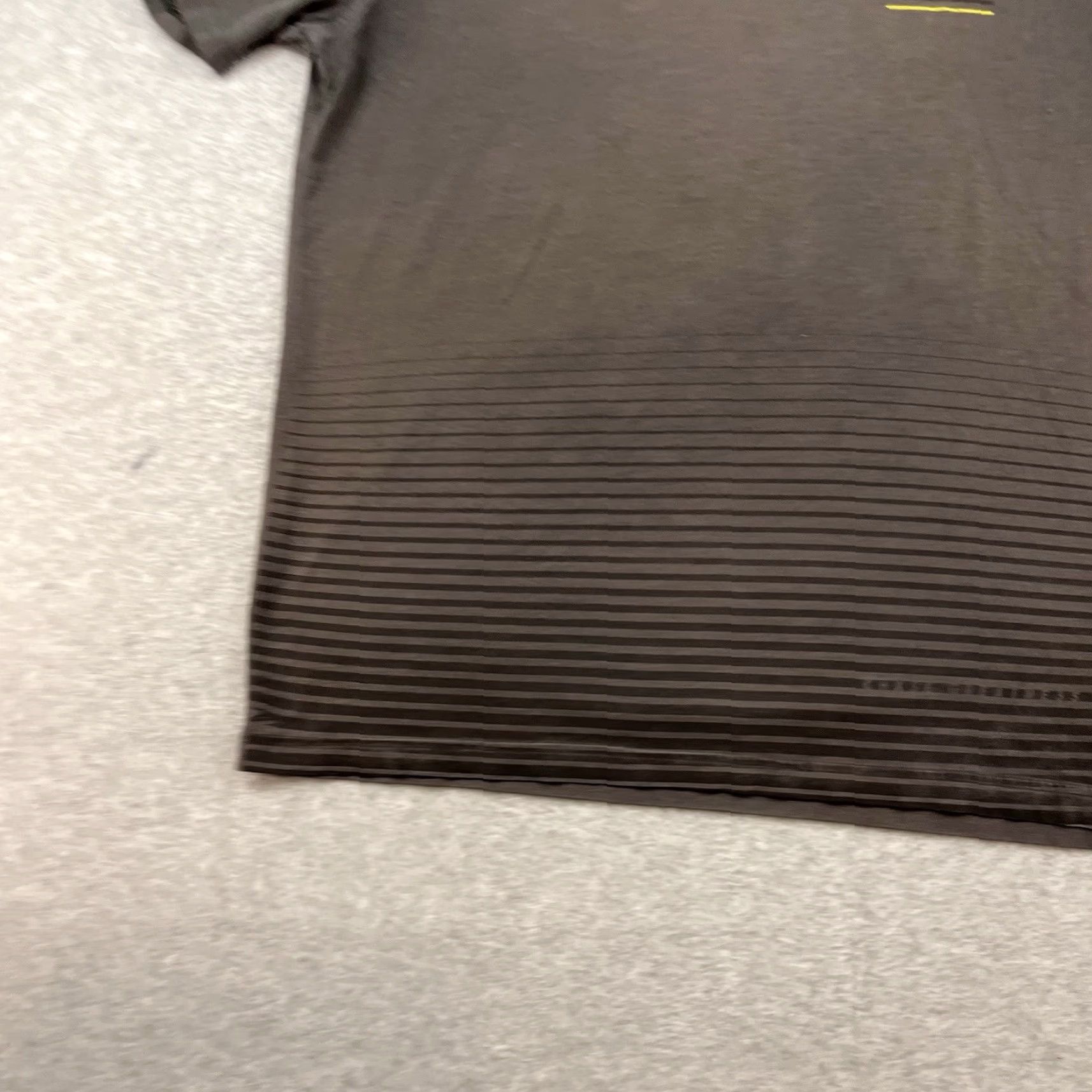 Under Armour Under Armour Project Rock Greatness Gray T-Shirt Mens L Crew Neck Short Sleeve Cotton Graphic Print Breathable Stretch Workout Shirt Size US L / EU 52-54 / 3 - 2 Thumbnail