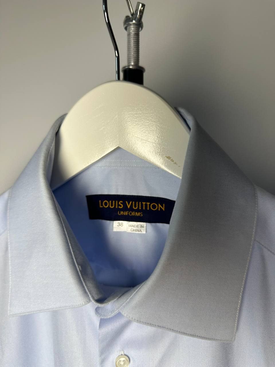 Louis Vuitton Louis Vouitton Uniforms Men Button Up Shirt Size US M / EU 48-50 / 2 - 4 Thumbnail
