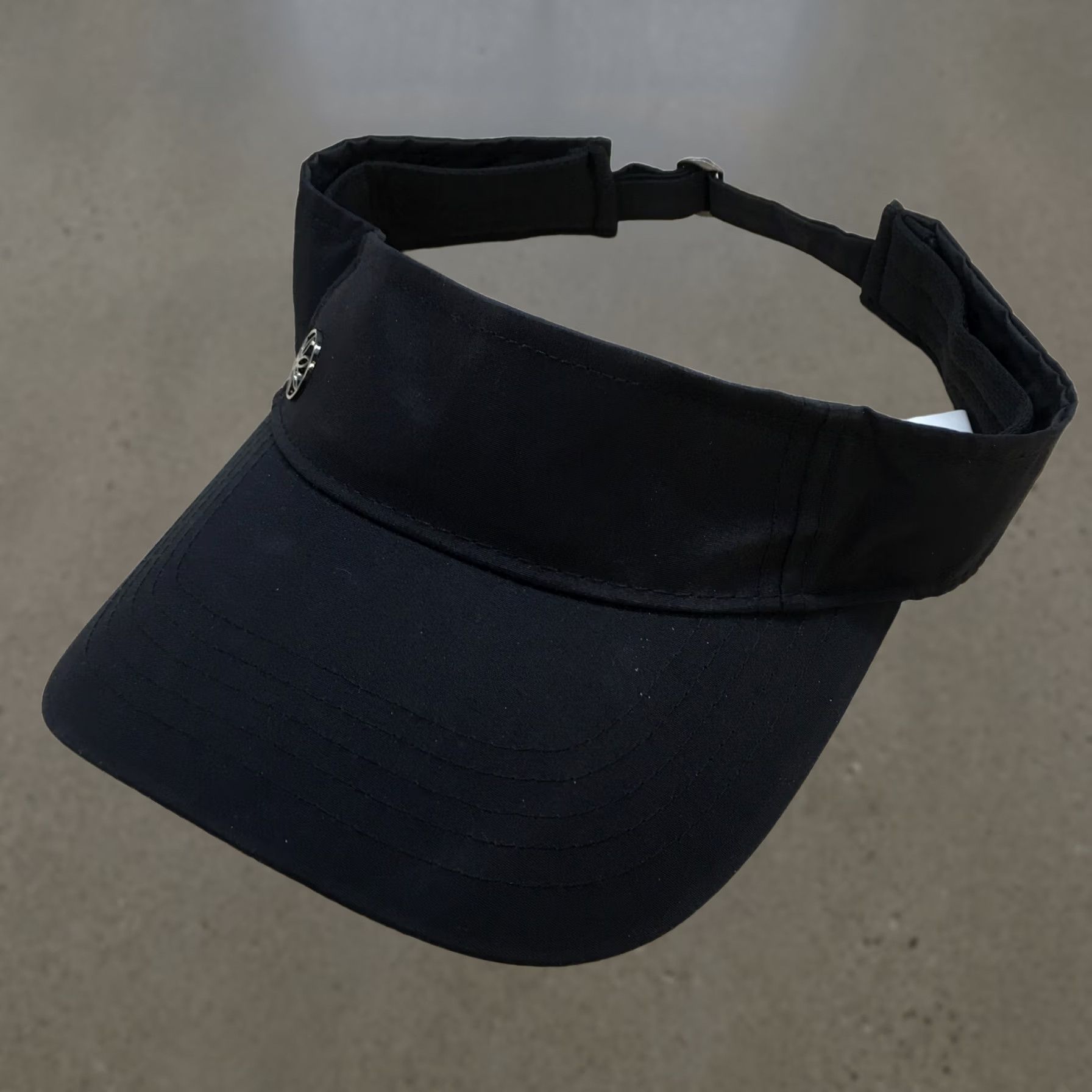 Vintage Gaiam Visor Hat Womens Black One Size Adjustable Curved Brim Embroidered Logo Size ONE SIZE - 1 Thumbnail