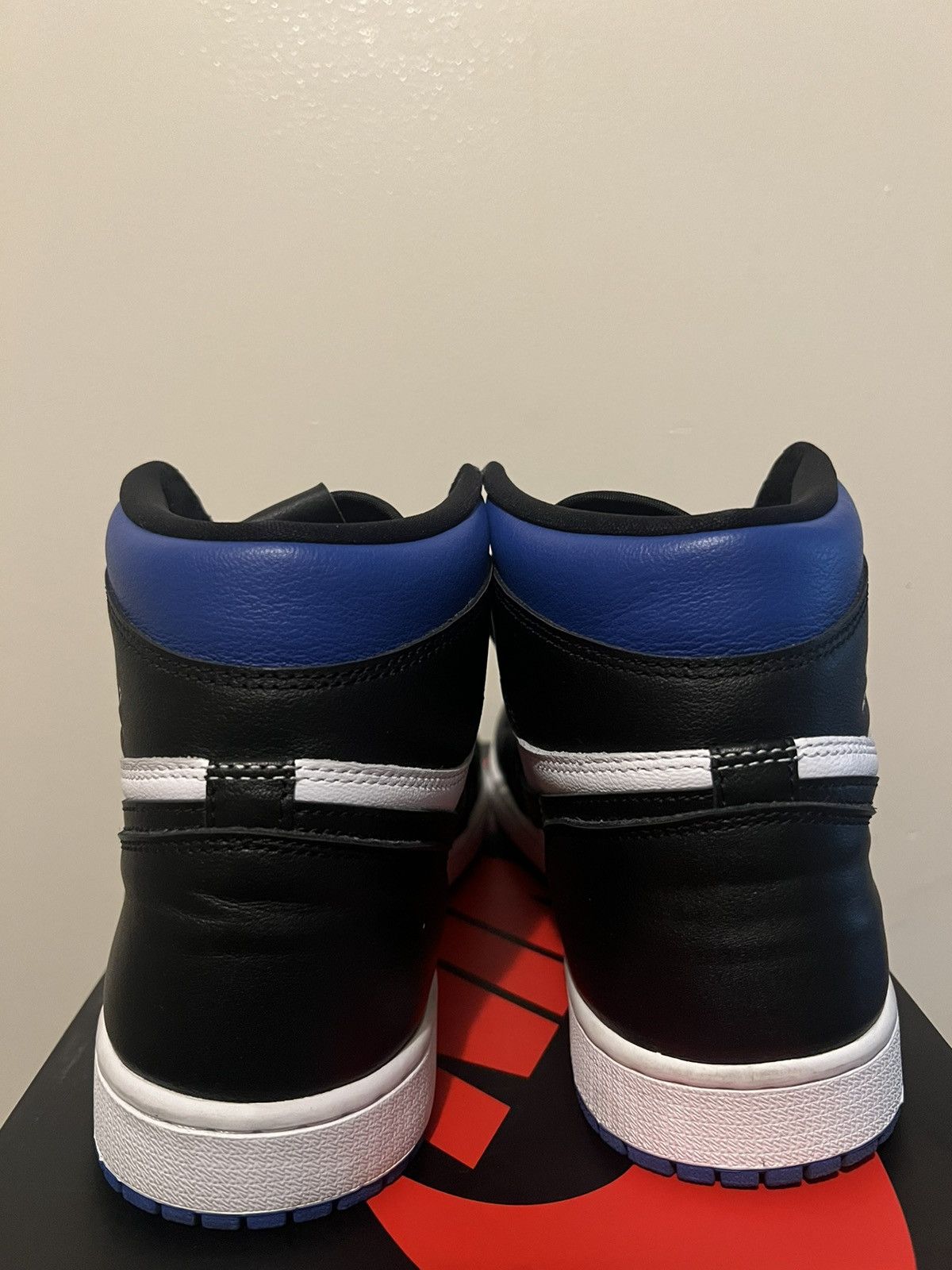 Jordan Brand 2020 Jordan 1 Retro Royal Toe Size US 10 / EU 43 - 2 Thumbnail