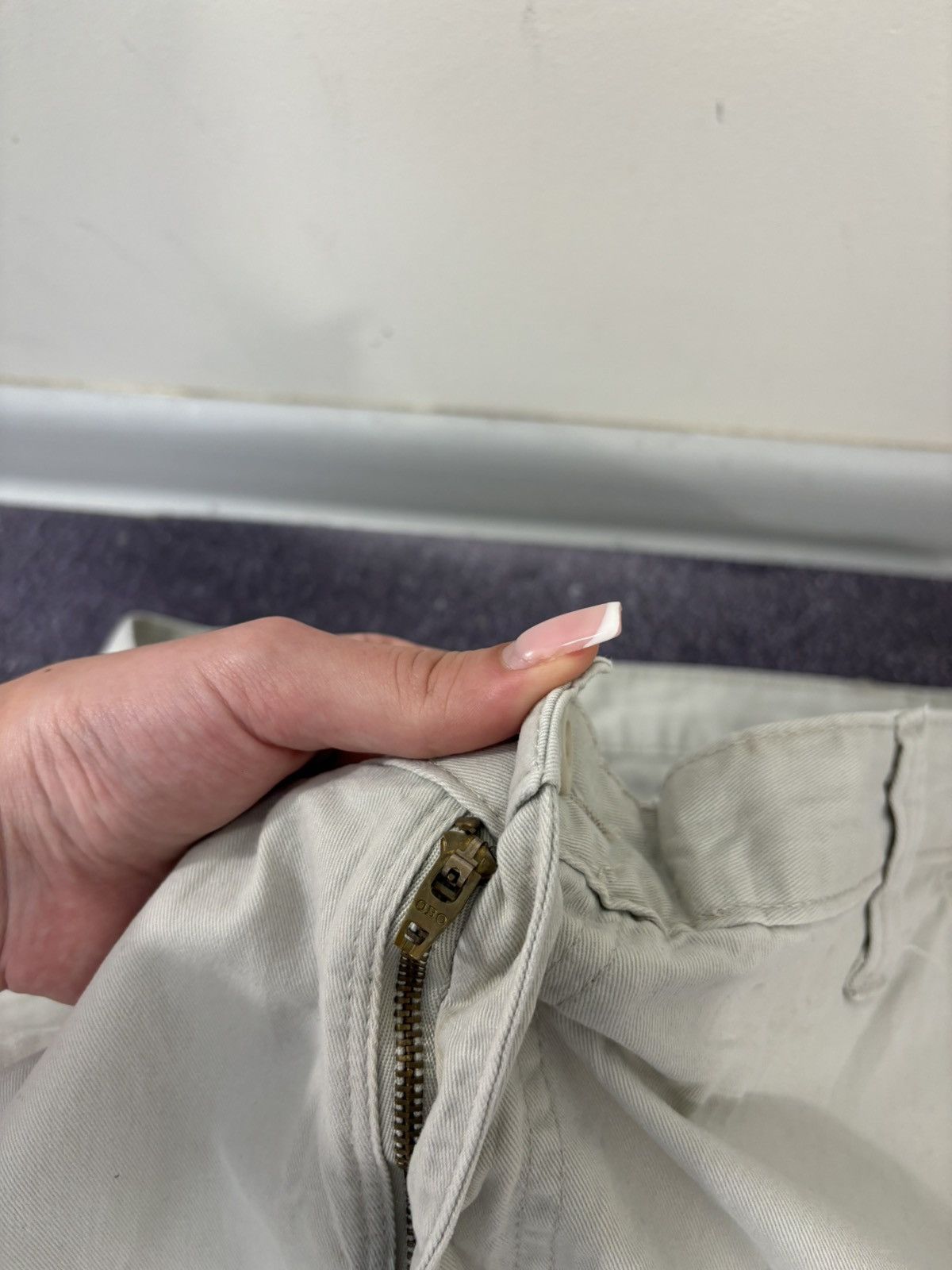 Vintage Vintage Wrangler Y2K Beige Military Hype Cargo Shorts Size US 38 / EU 54 - 9 Thumbnail