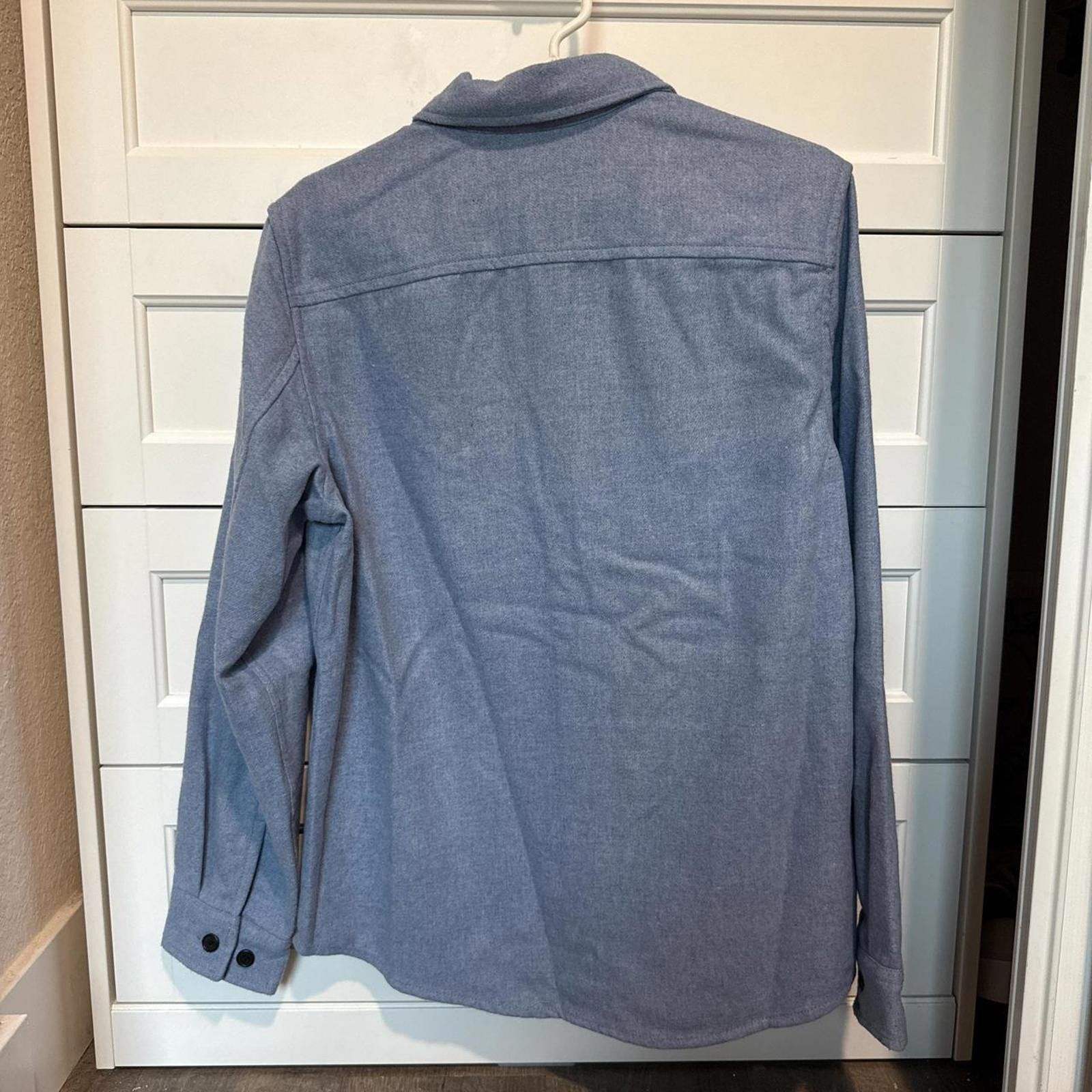 H&M H&M Men's Blue Shirt Size US S / EU 44-46 / 1 - 2 Thumbnail